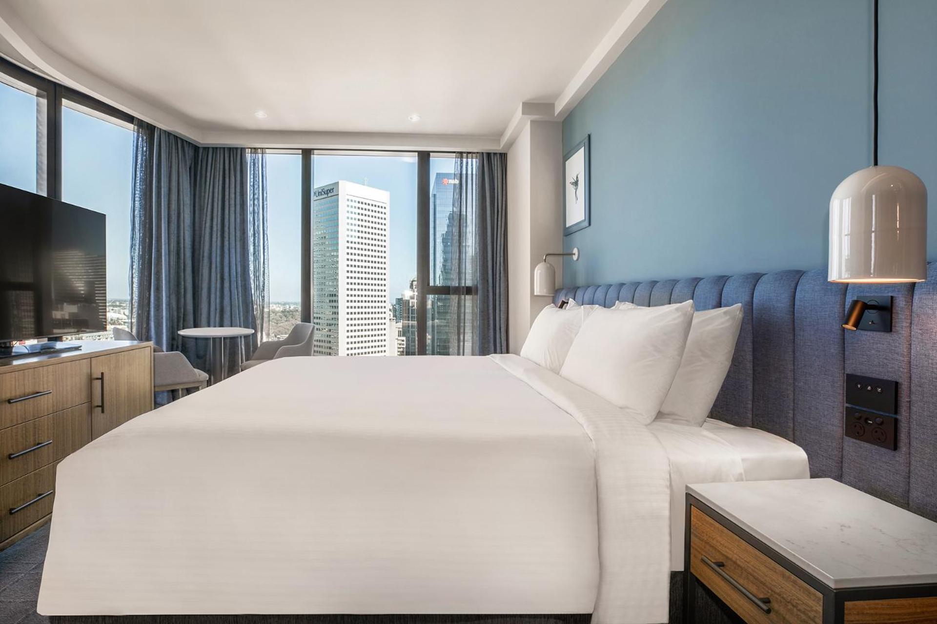 Premium King Room with City View - High Floor - Photo 1