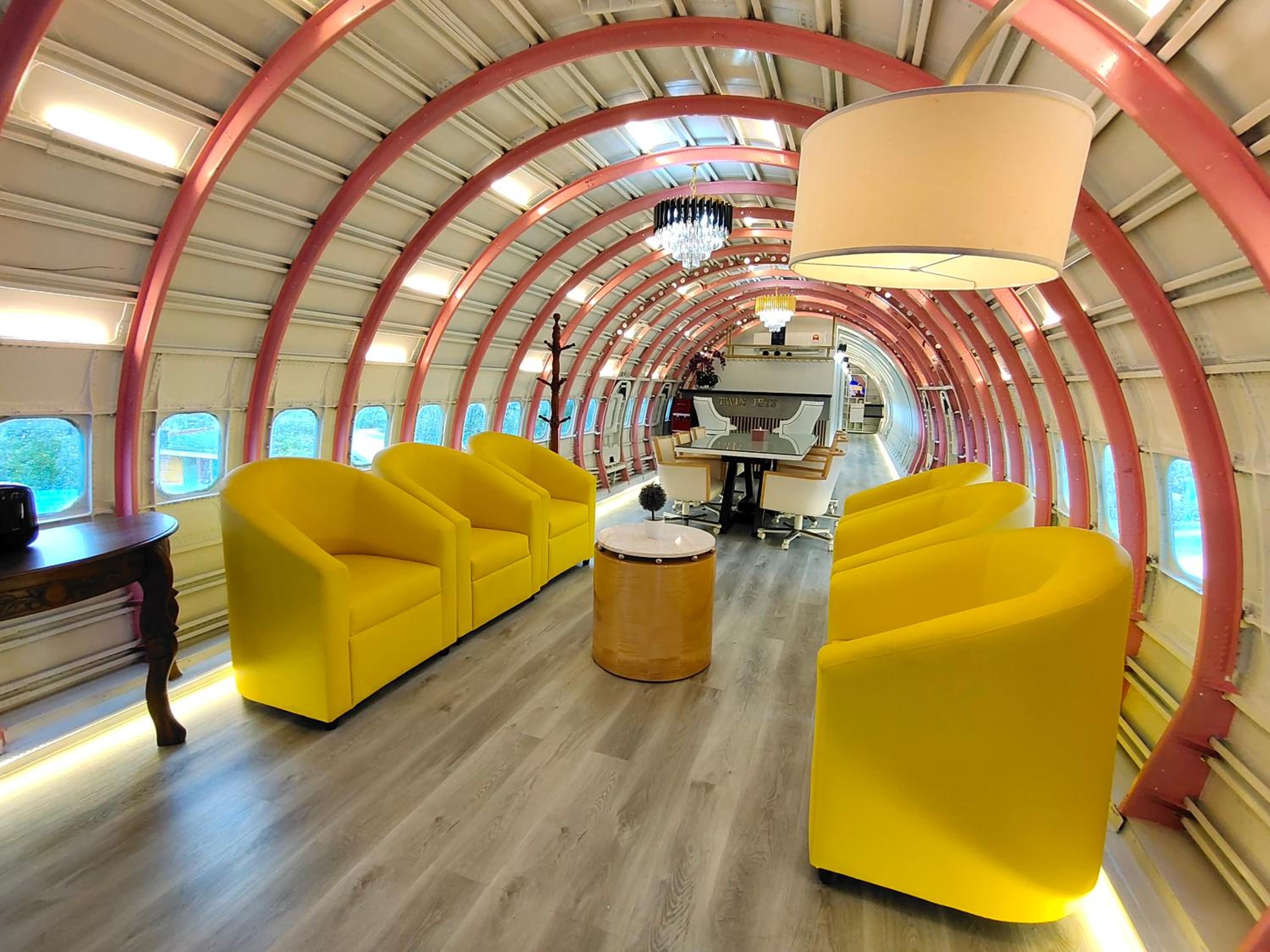 Gold Class Jet - Photo 7