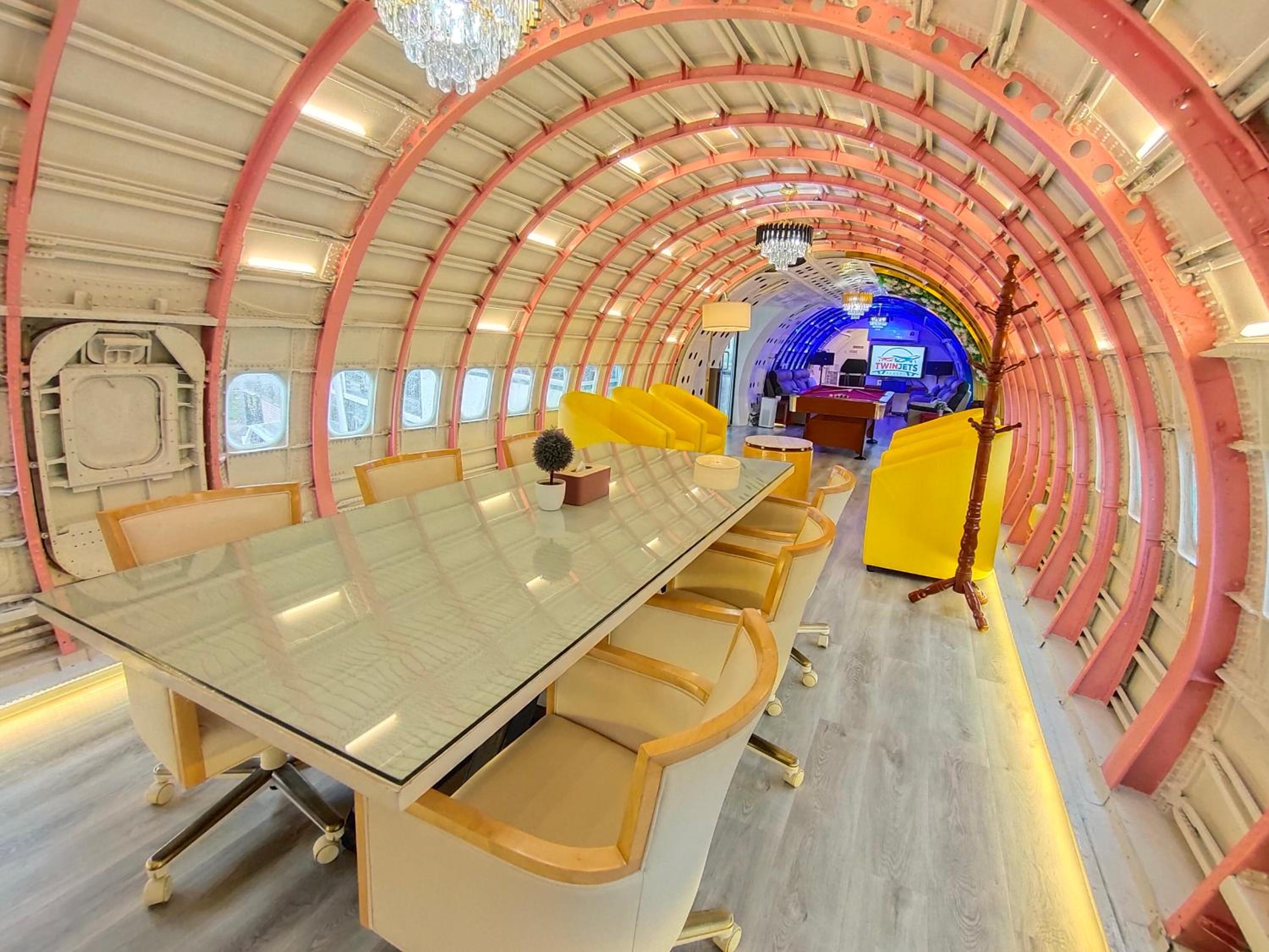 Gold Class Jet - Photo 12