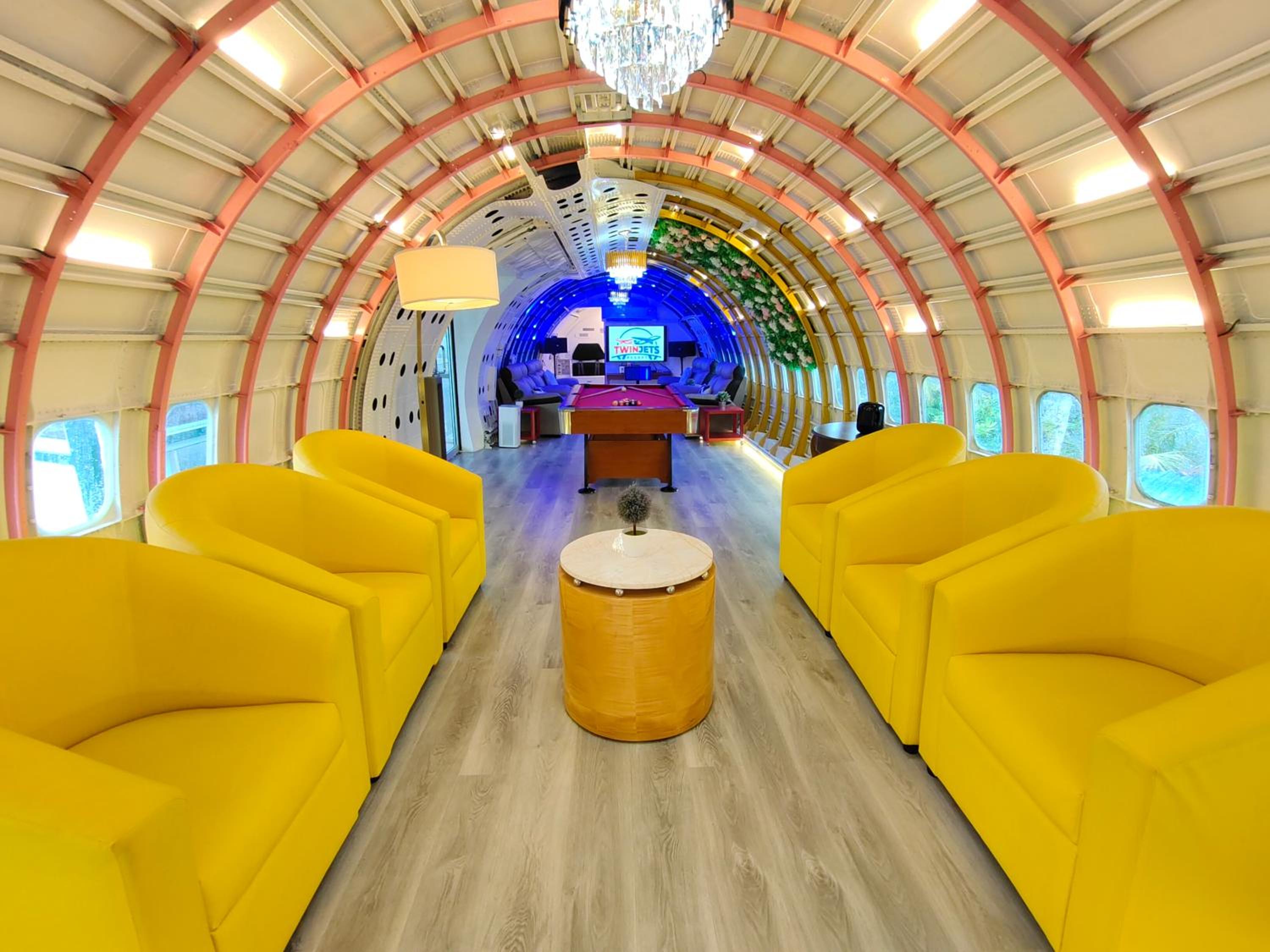 Gold Class Jet - Photo 8