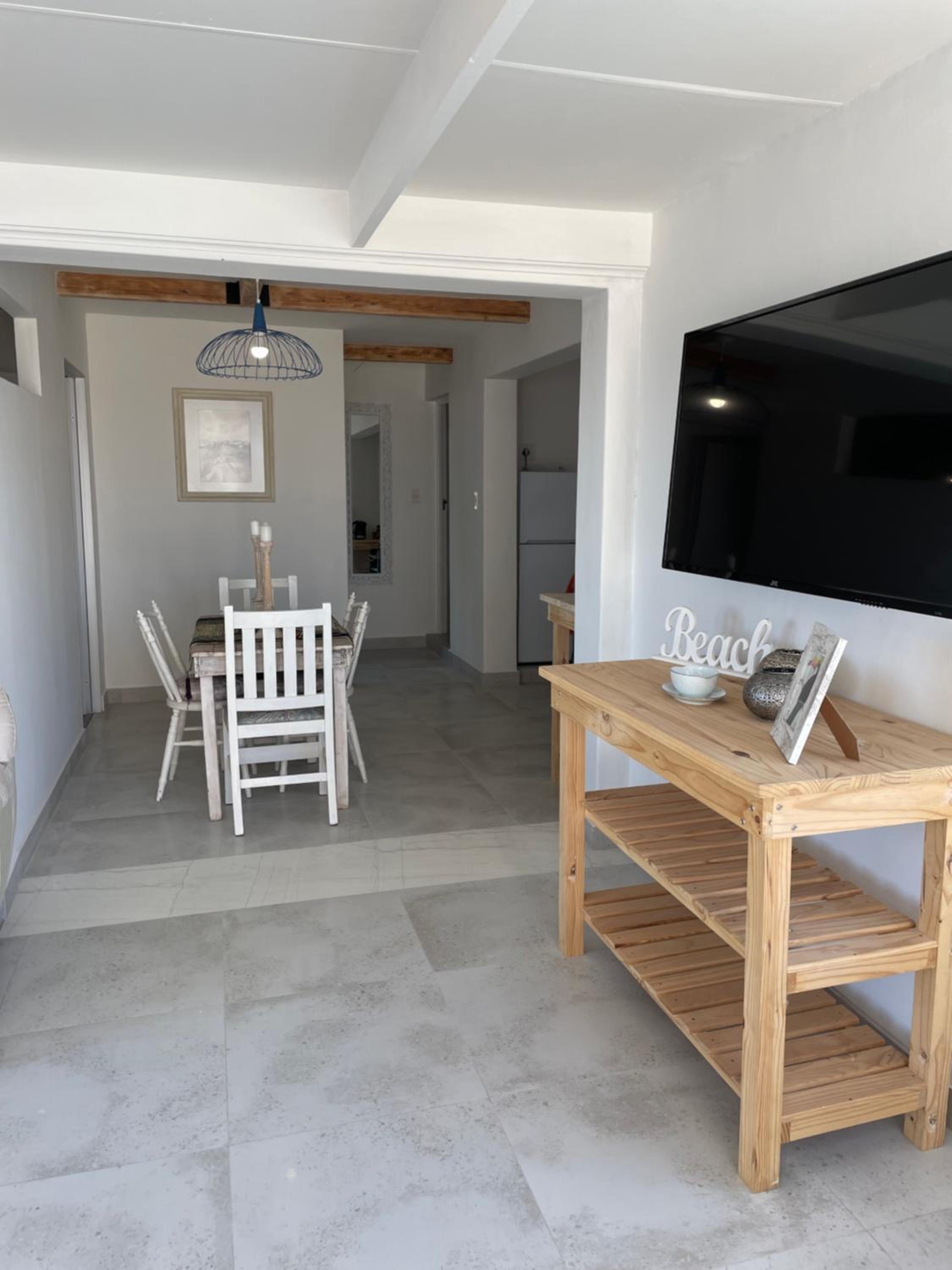 Two-Bedroom Apartment - Photo 11