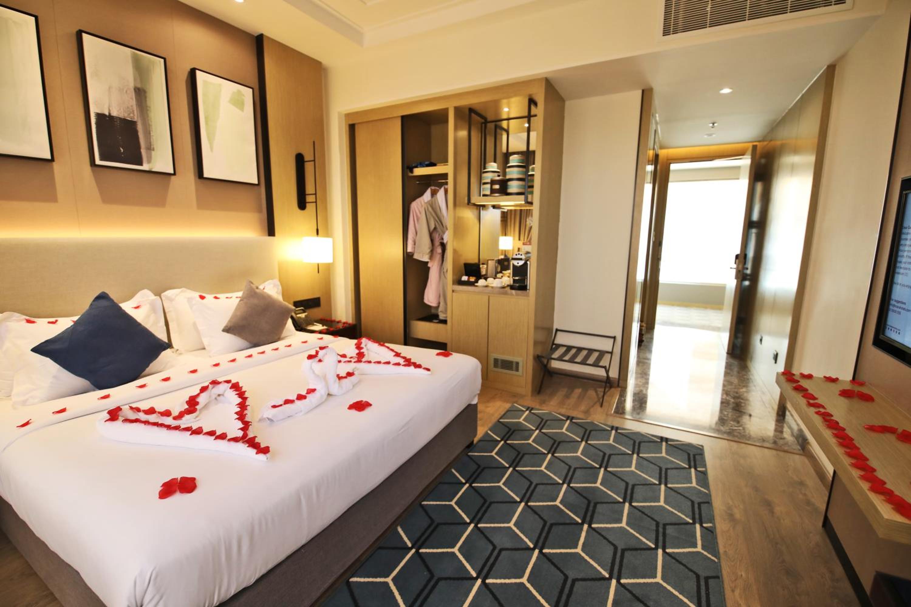 Superior Double Room - Photo 10
