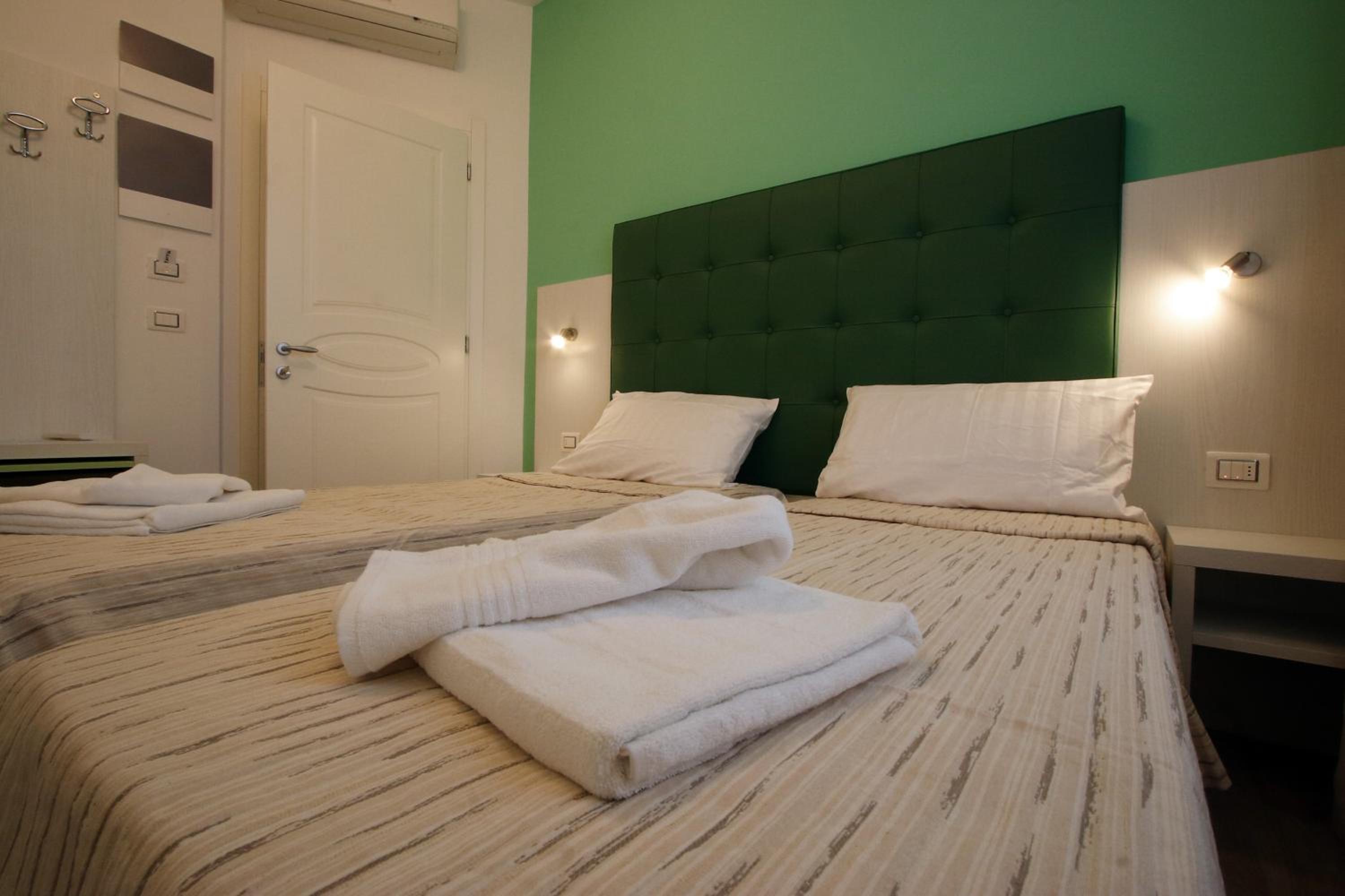 Twin Room photo 1