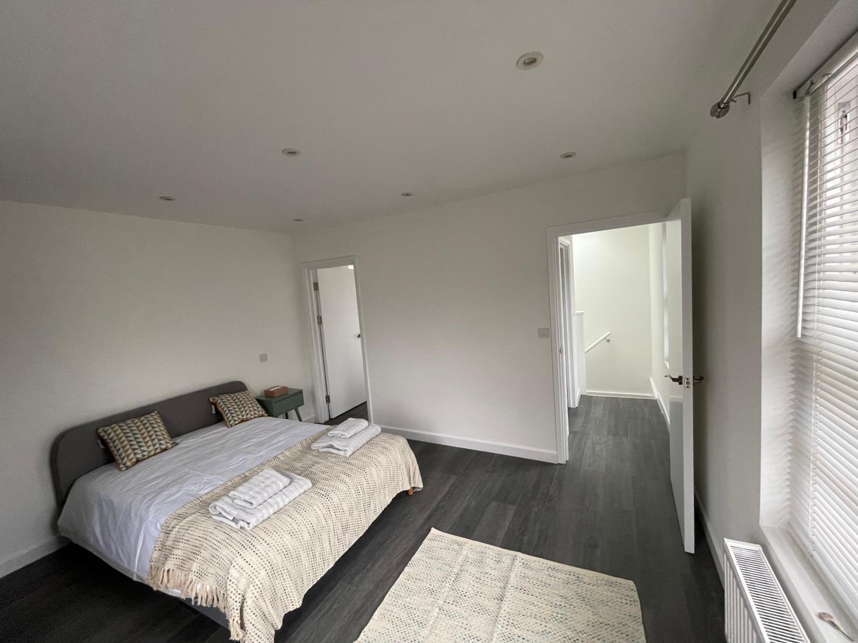 Four-Bedroom House photo 1