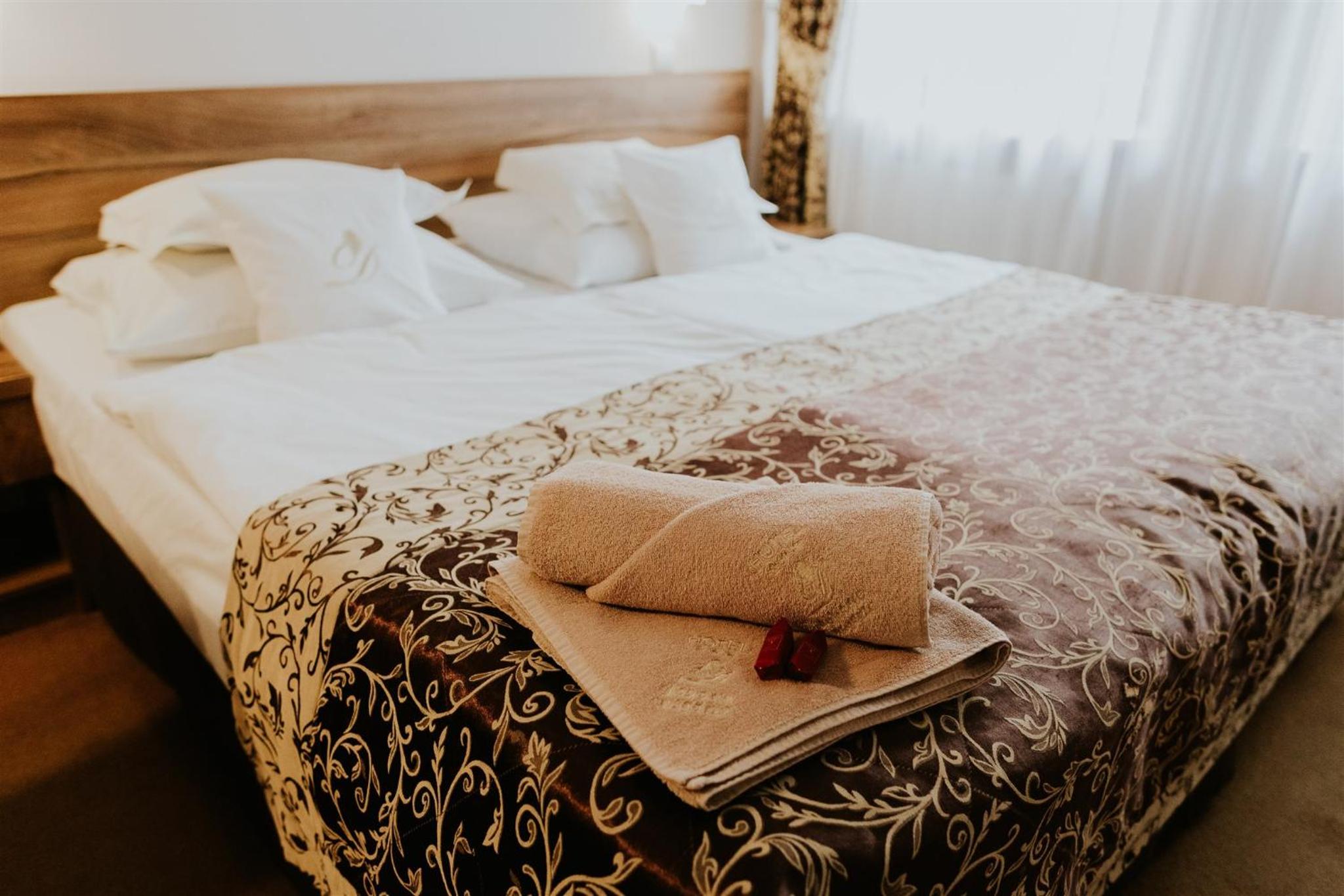 Standard Double or Twin Room photo 3