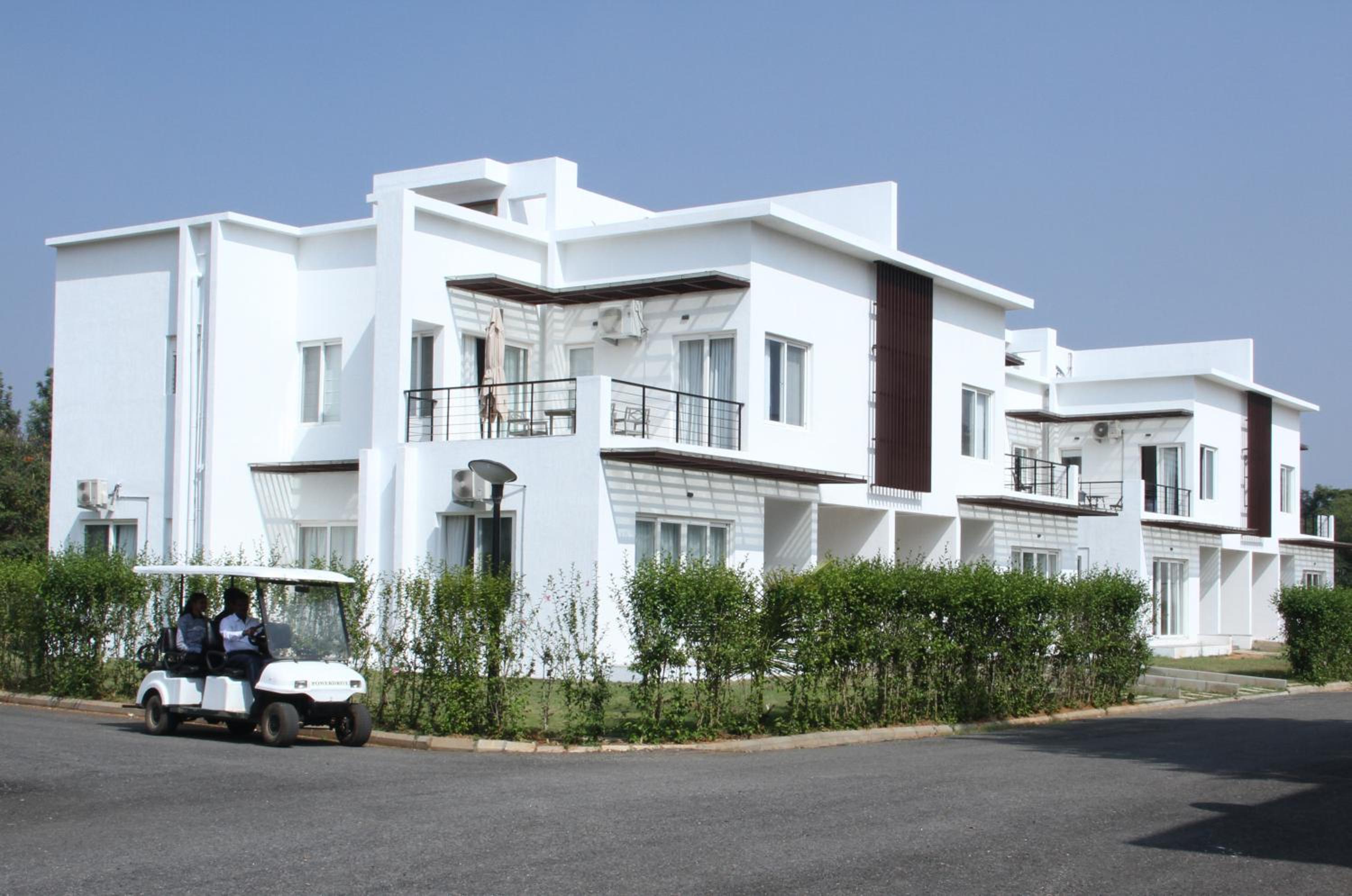 Villa with Garden View
