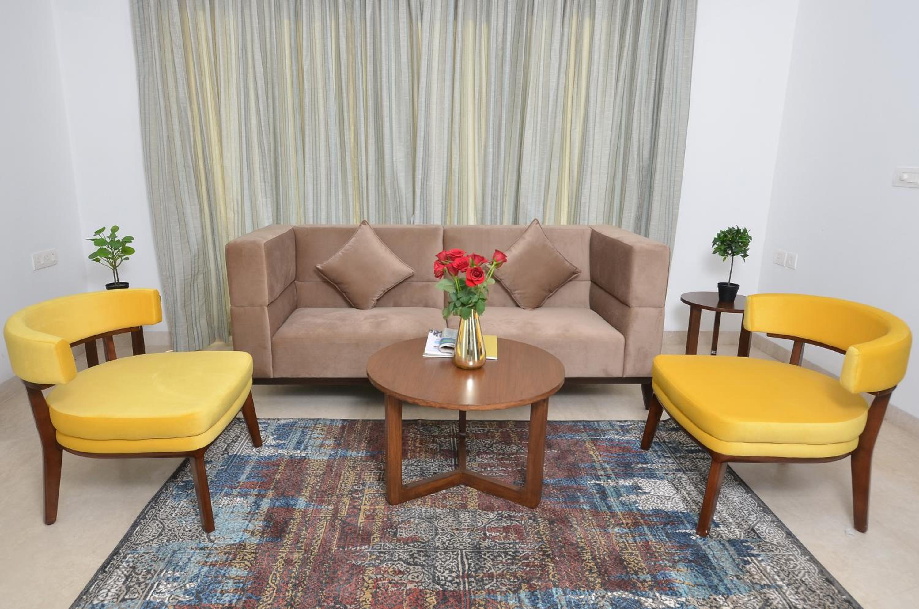 Suite - Photo 3