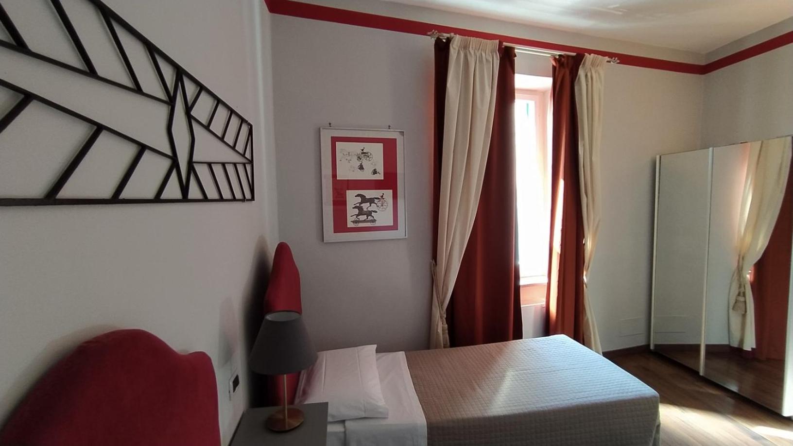 Standard Double or Twin Room - Photo 5