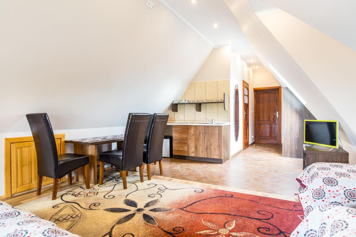 Quadruple Room - Photo 4