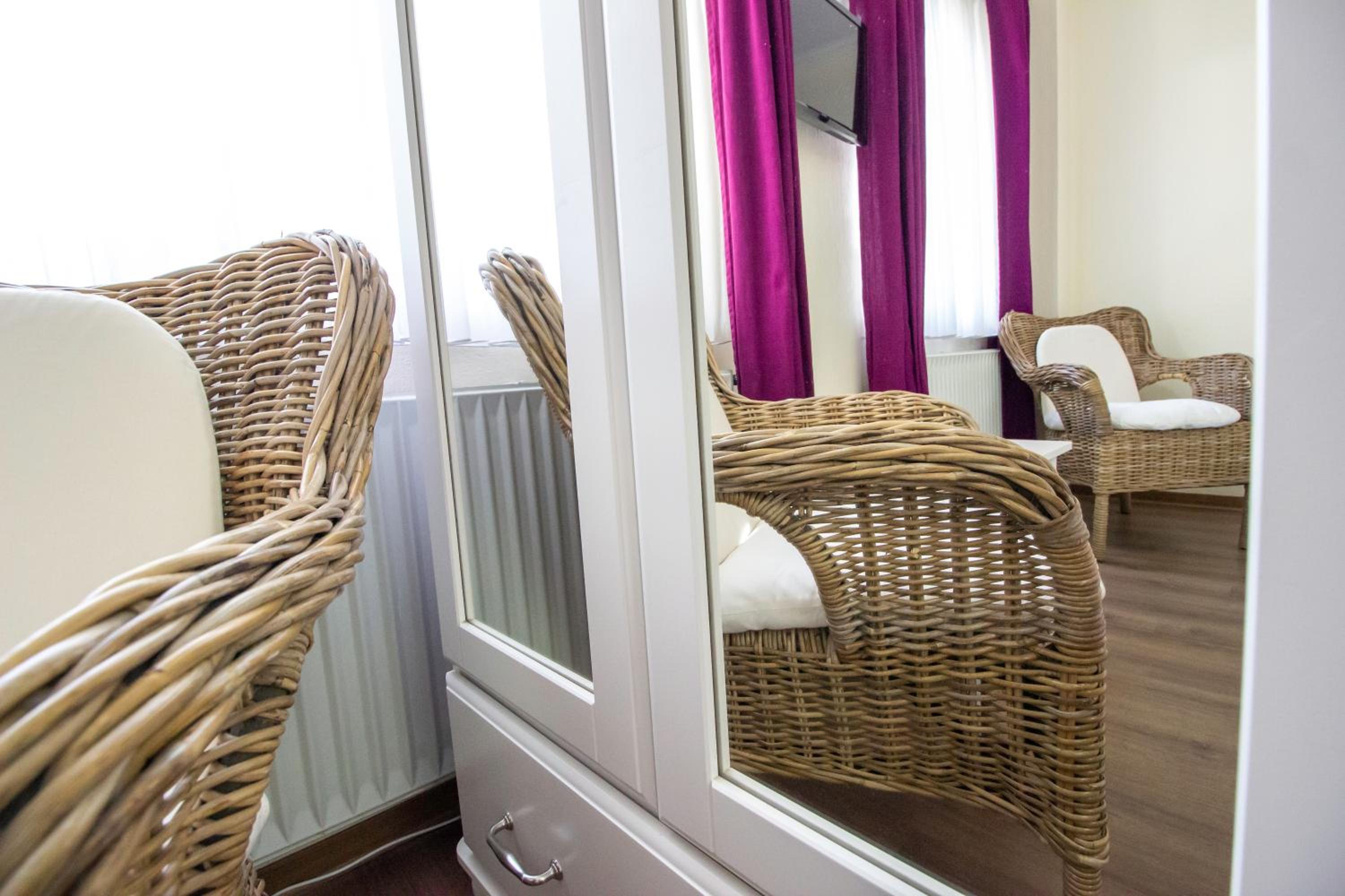 Double Room - Photo 4