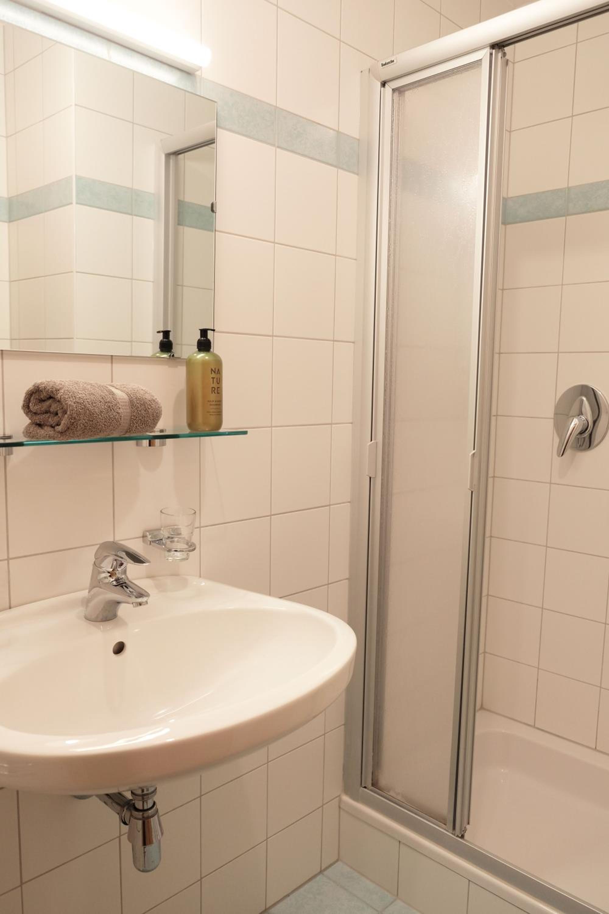 Double Room with Terrace - Photo 8