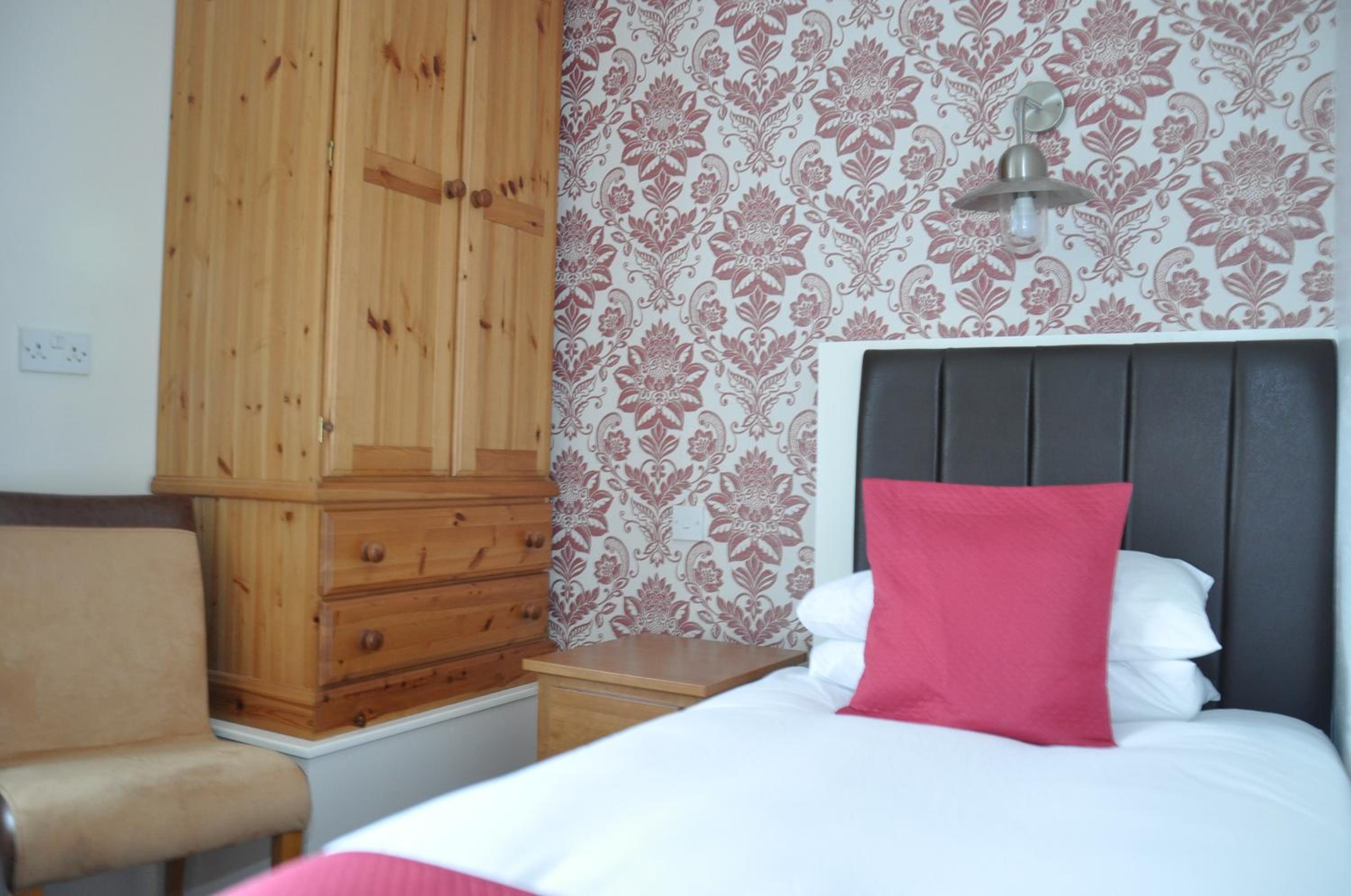 Single Room photo 2