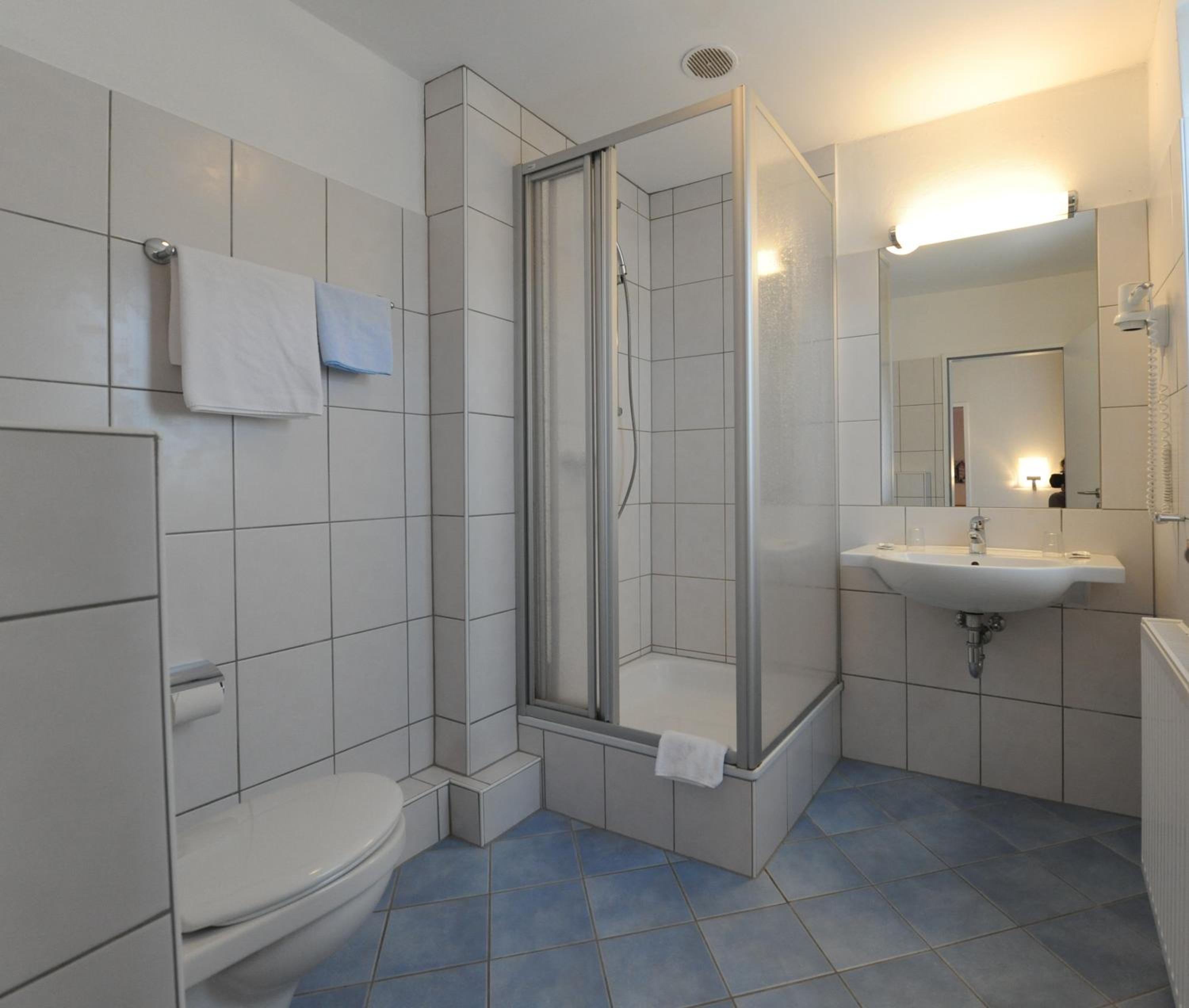 Double Room - Photo 6
