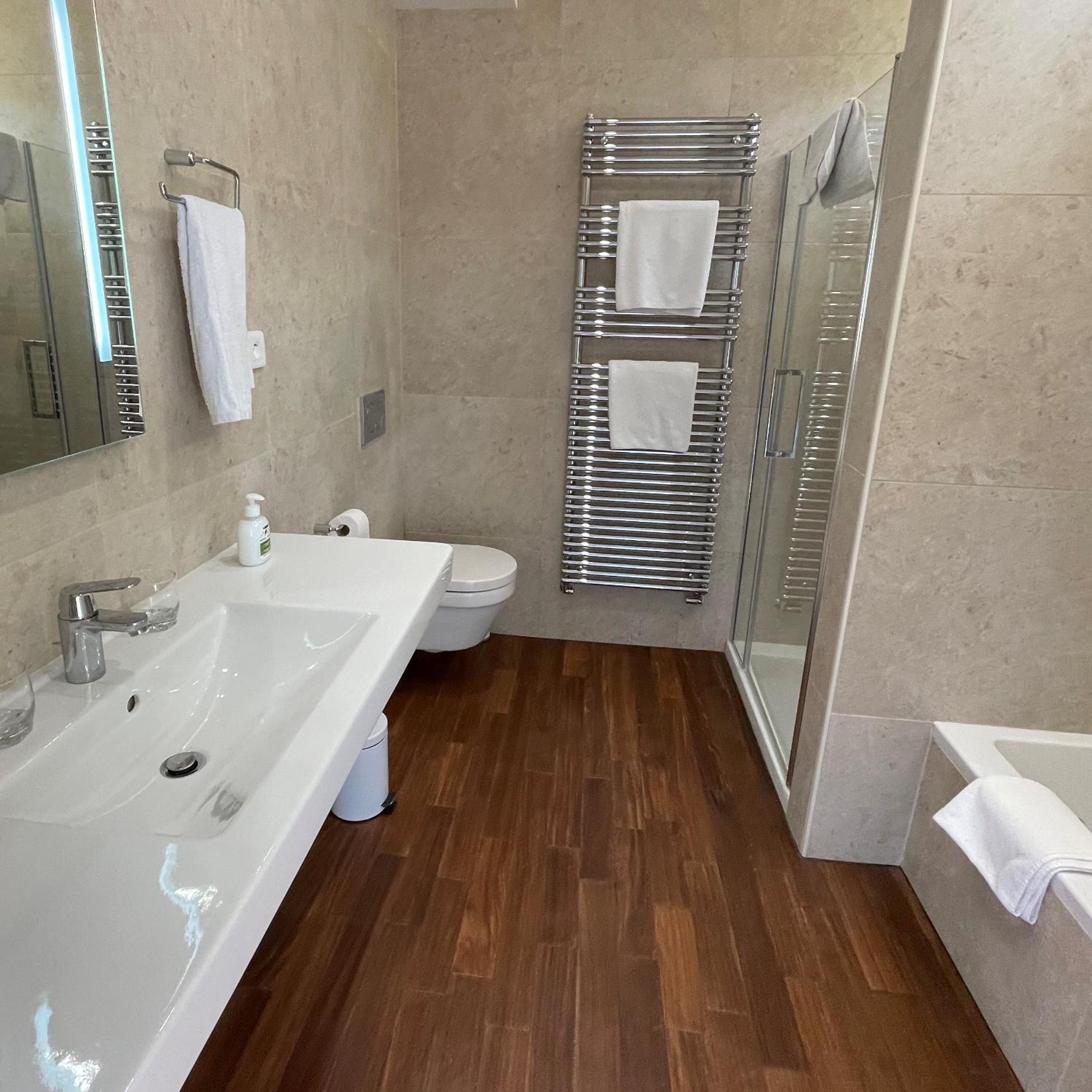 Double or Twin Room photo 2