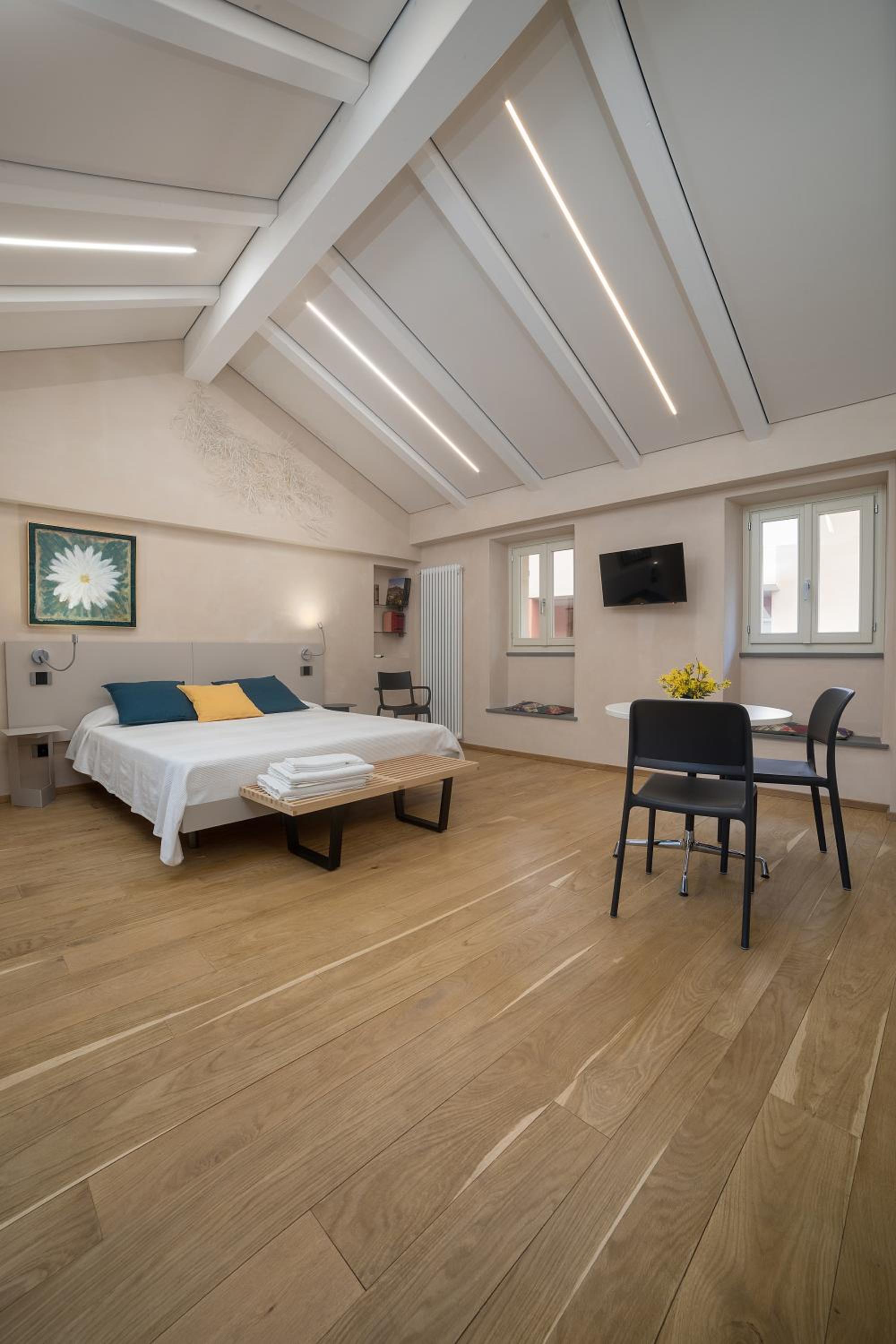 Studio with Balcony