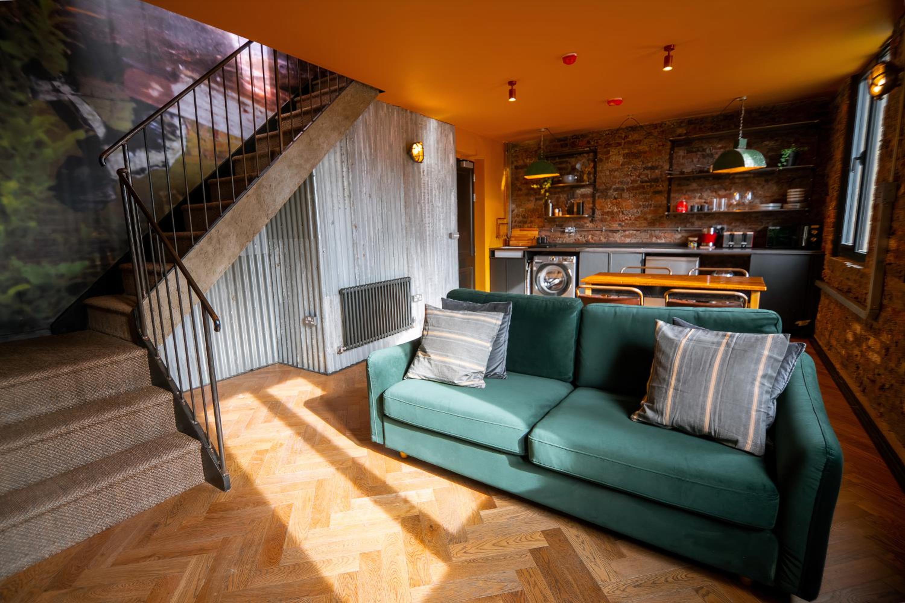 Two-Bedroom Apartment - Photo 12