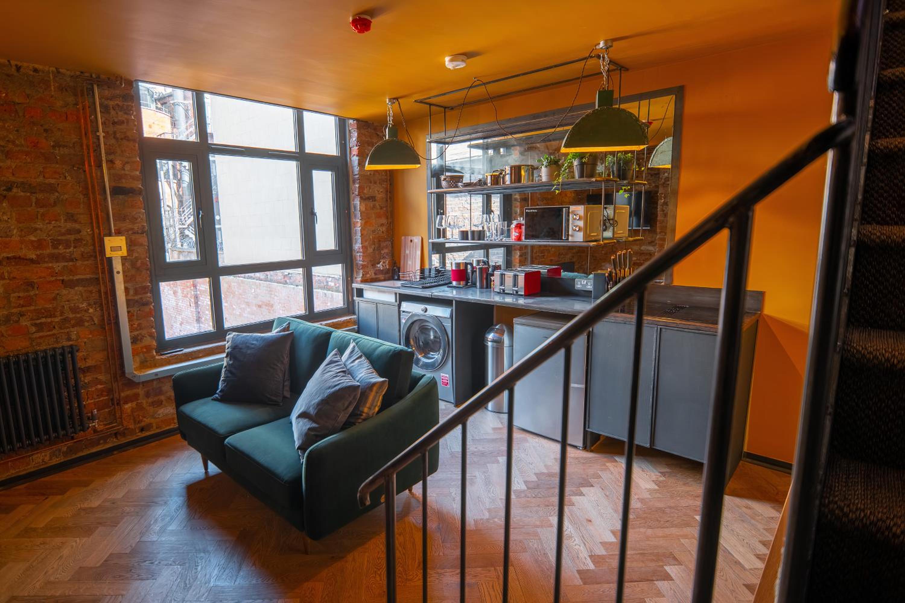 Two-Bedroom Apartment - Photo 10
