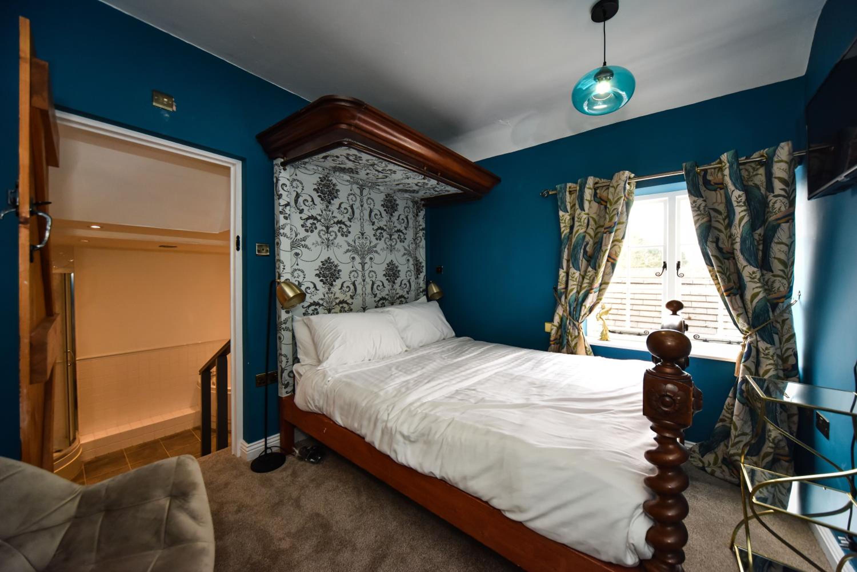 Superior King Room - Photo 1