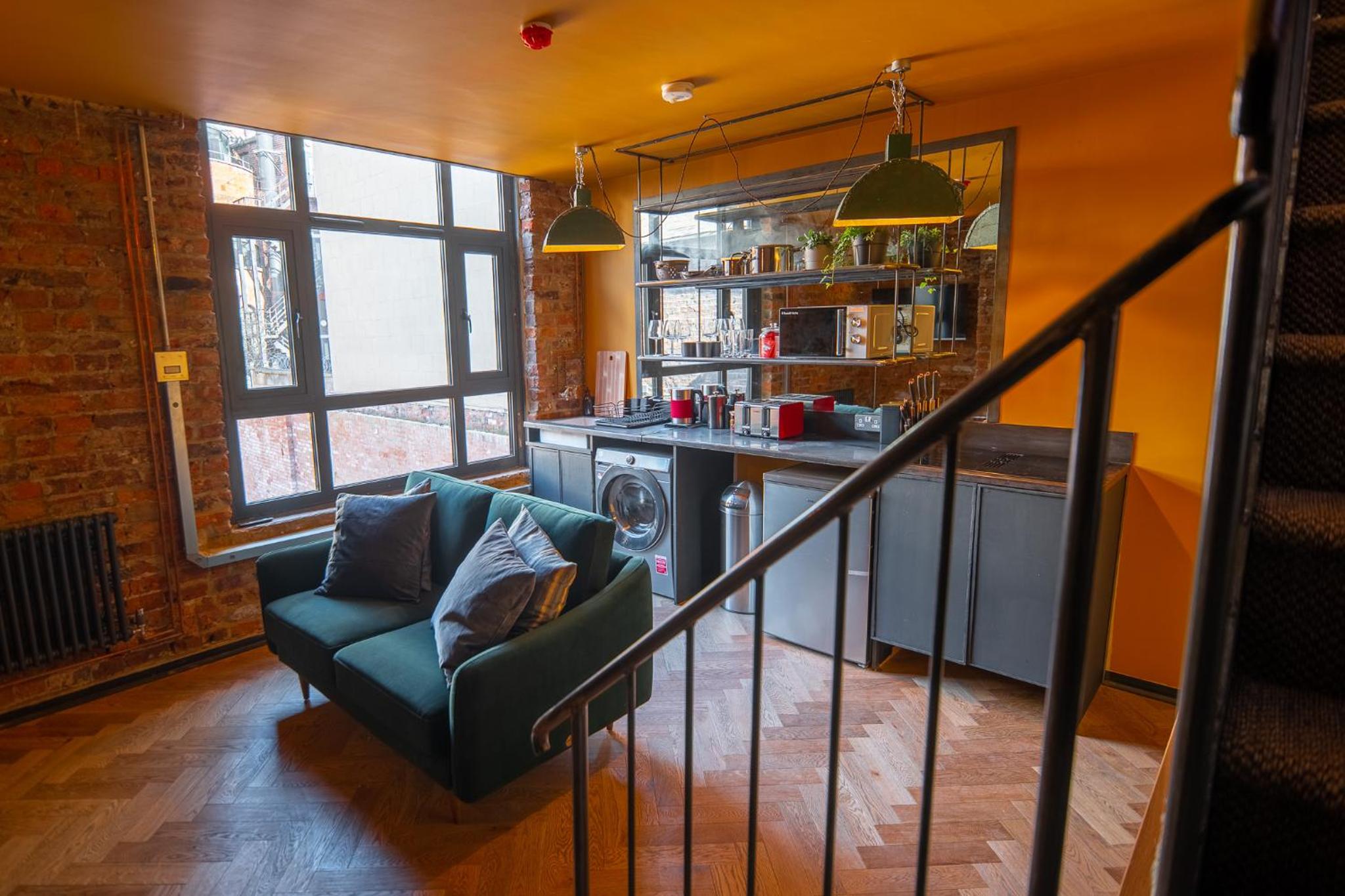 Two-Bedroom Apartment - Photo 8