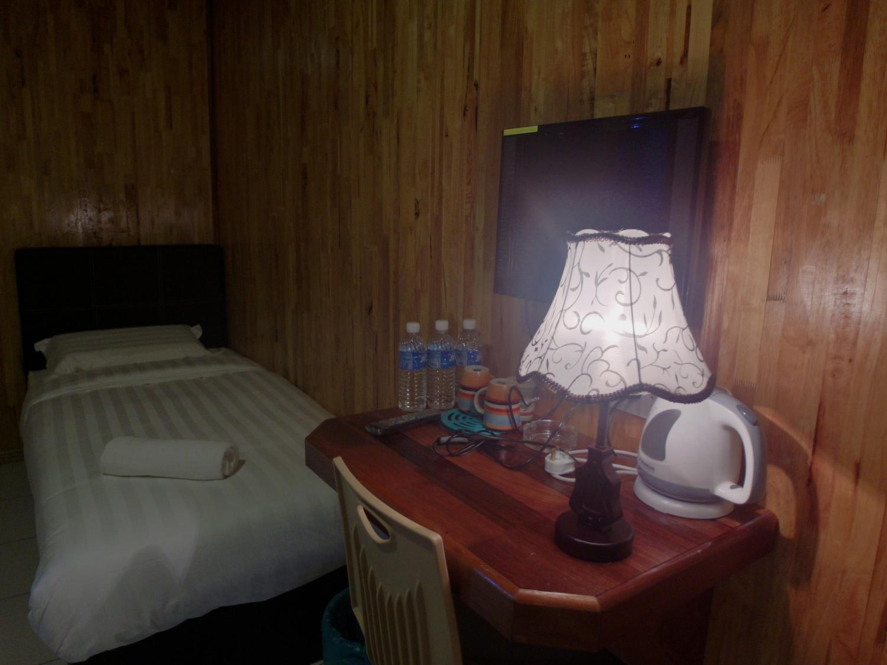 Standard Triple Room - Photo 6