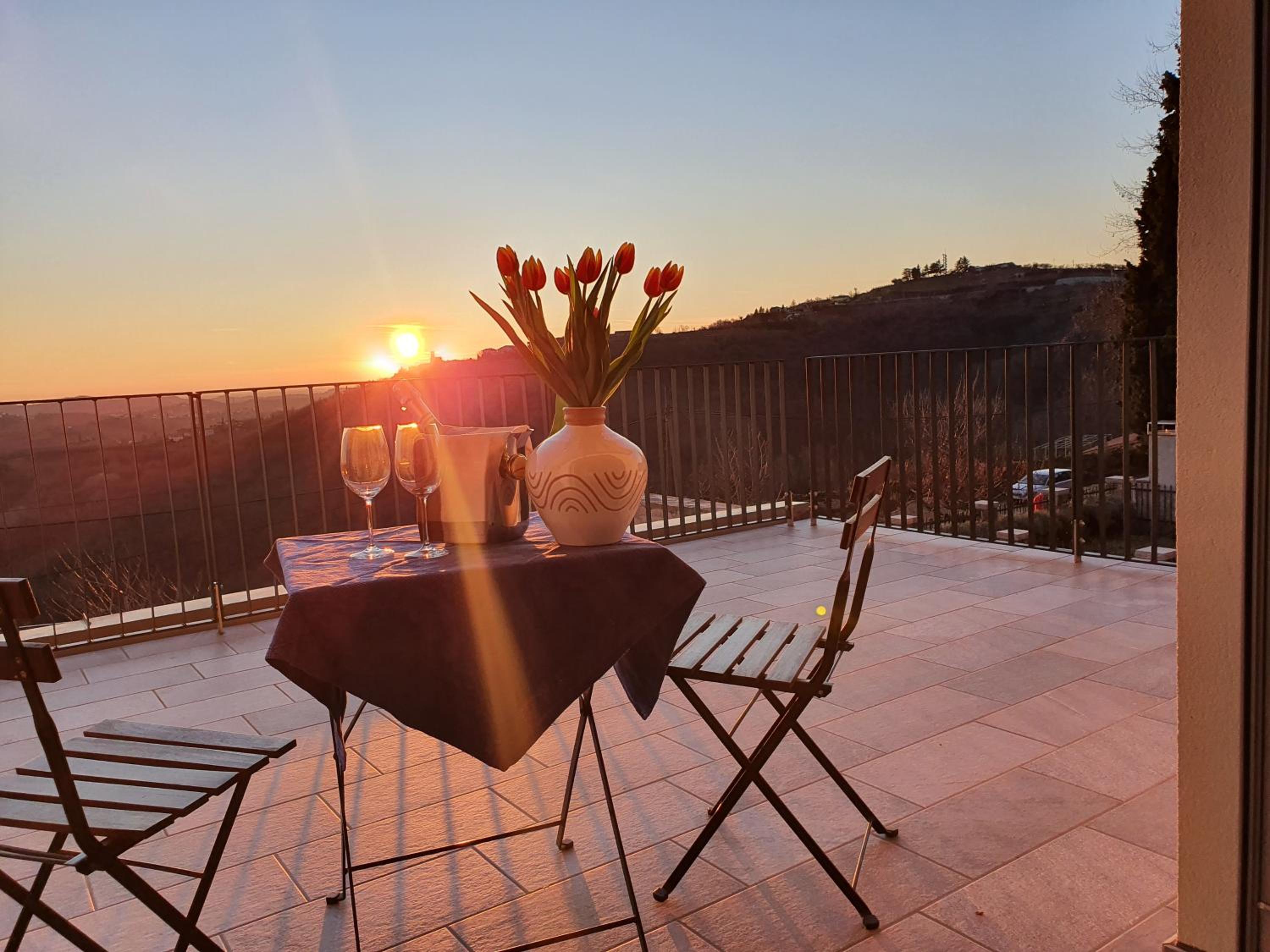 Apartment with Terrace photo 3