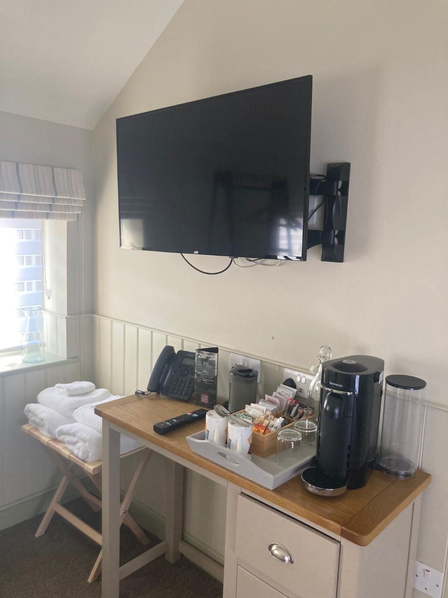 Superior Double or Twin Room - Photo 5