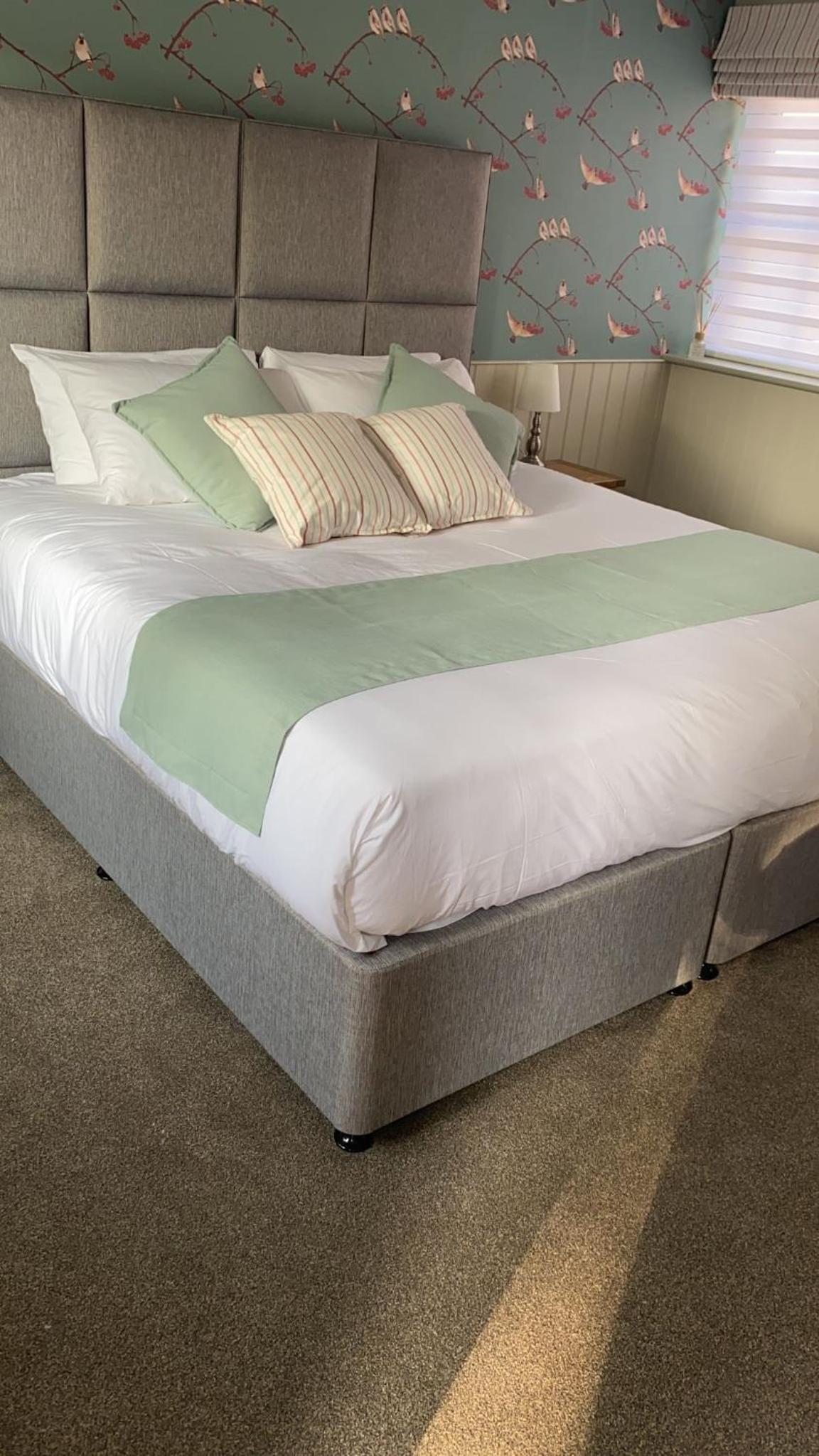 Superior Double or Twin Room - Photo 8