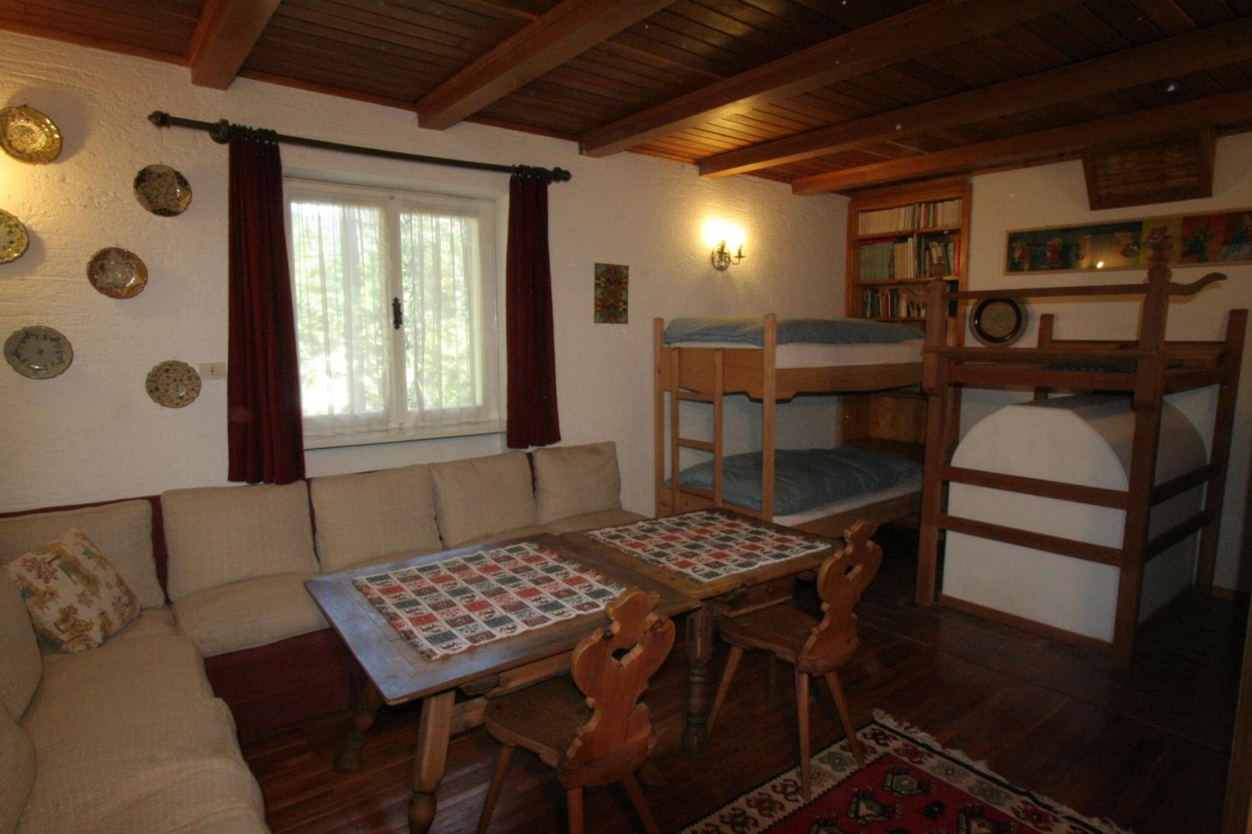 Quadruple Room with Private Bathroom