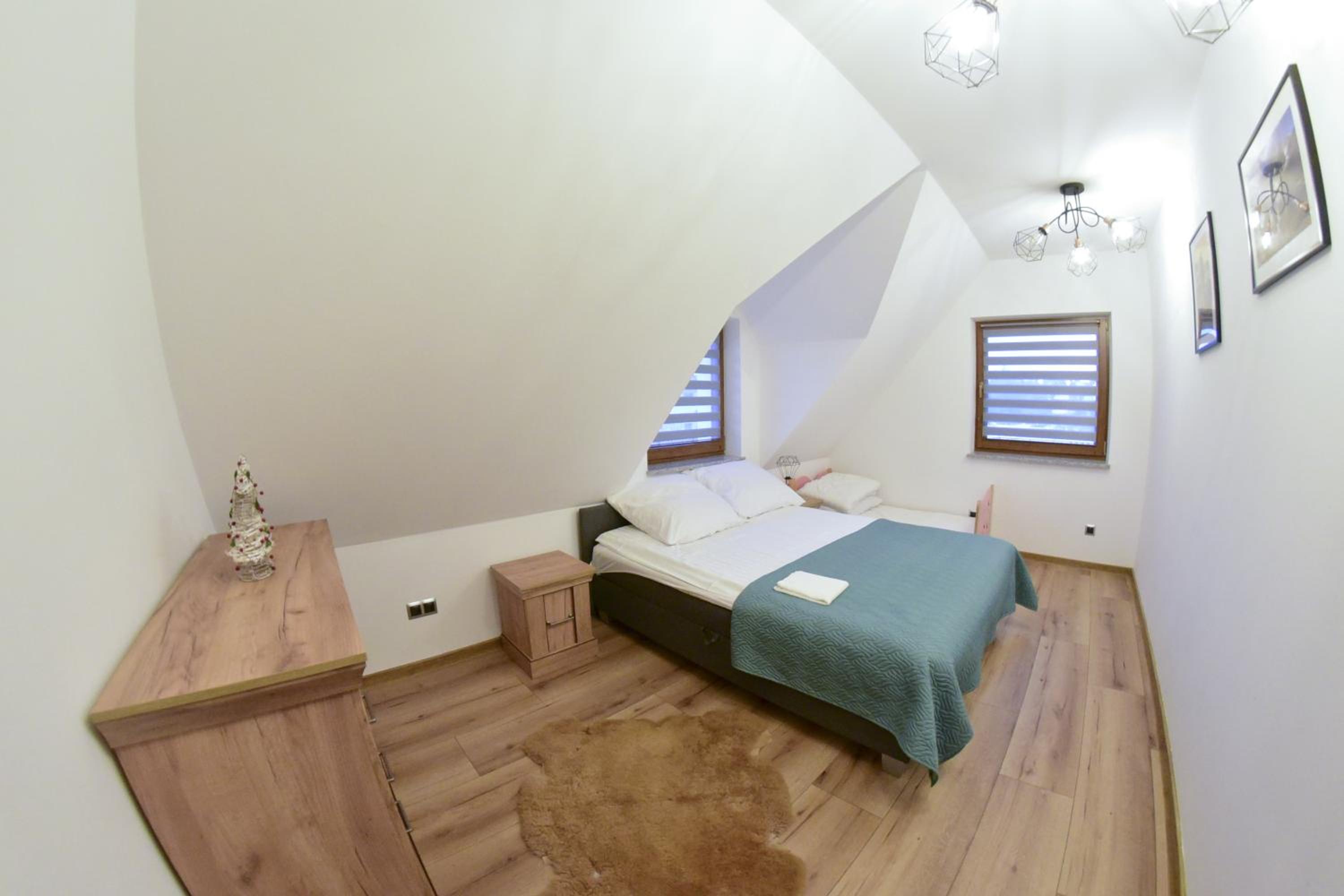 Three-Bedroom Apartment - Photo 2