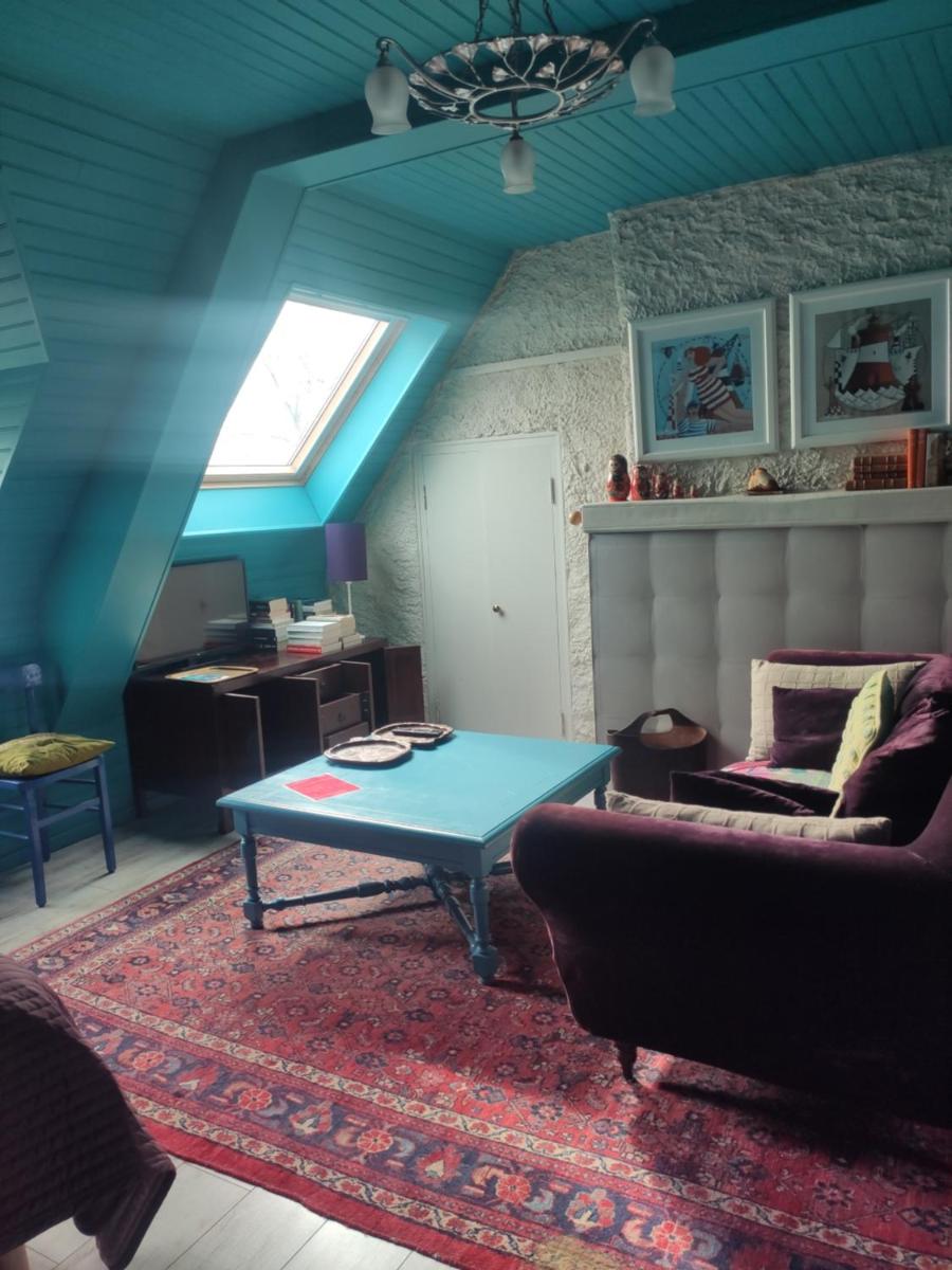 Studio Apartment photo 1