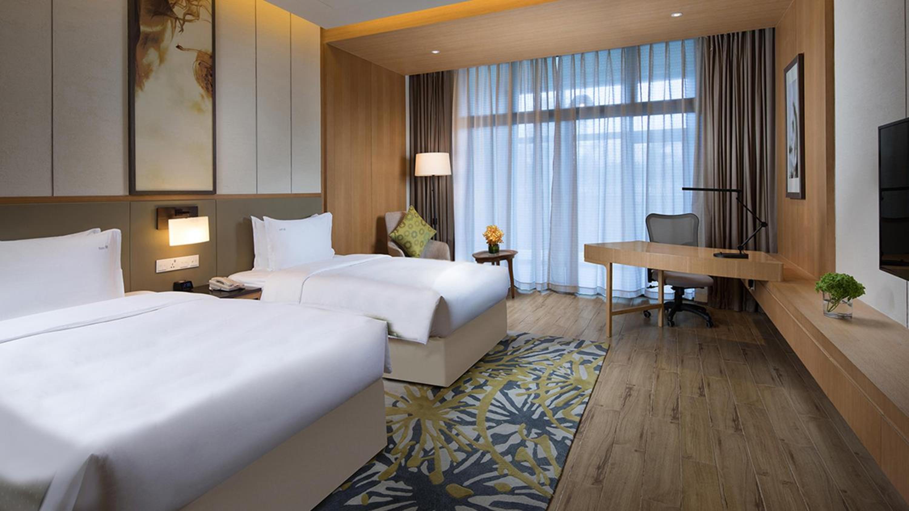 Standard King Room with Two King Beds photo 1