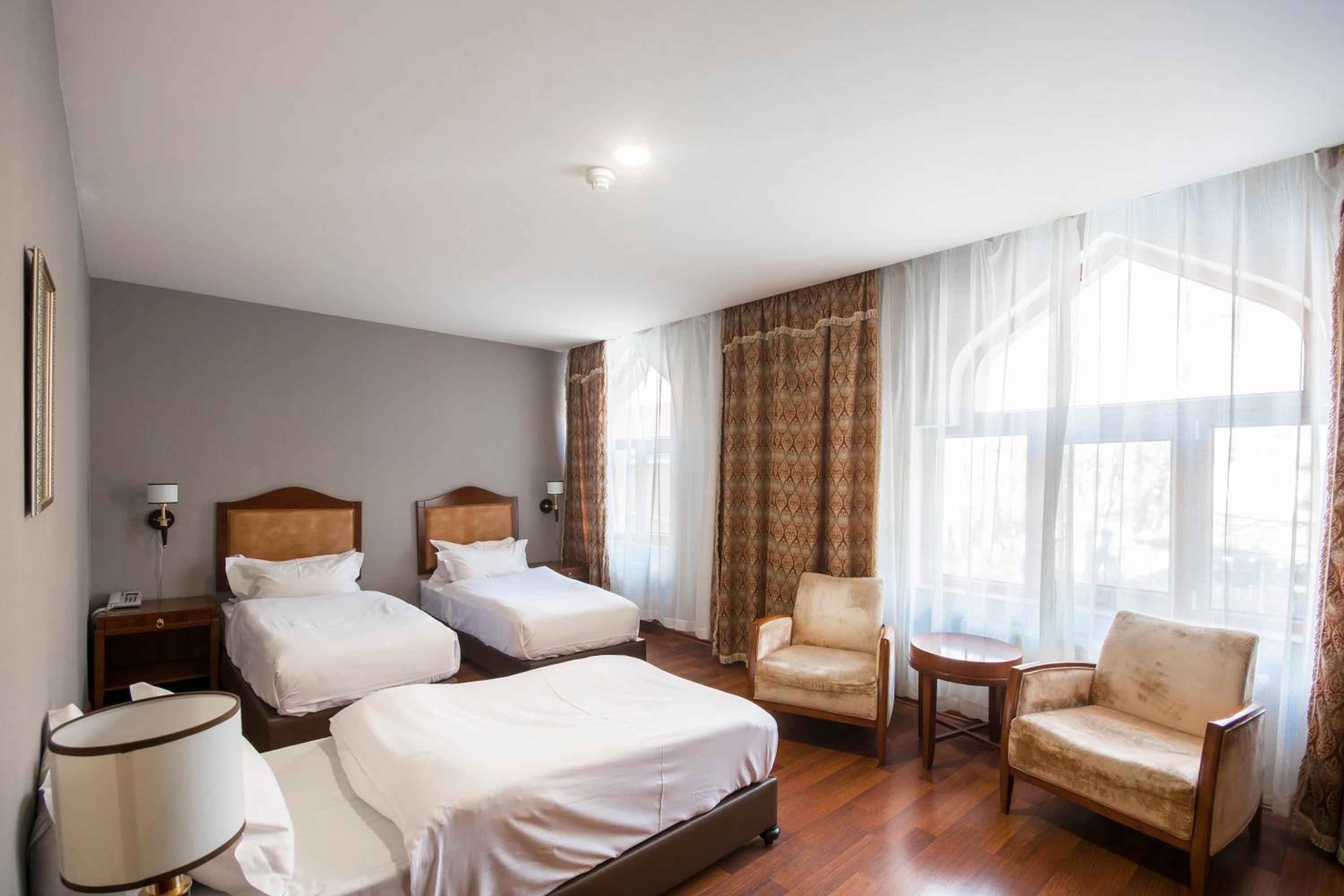 Standard Triple Room photo 3