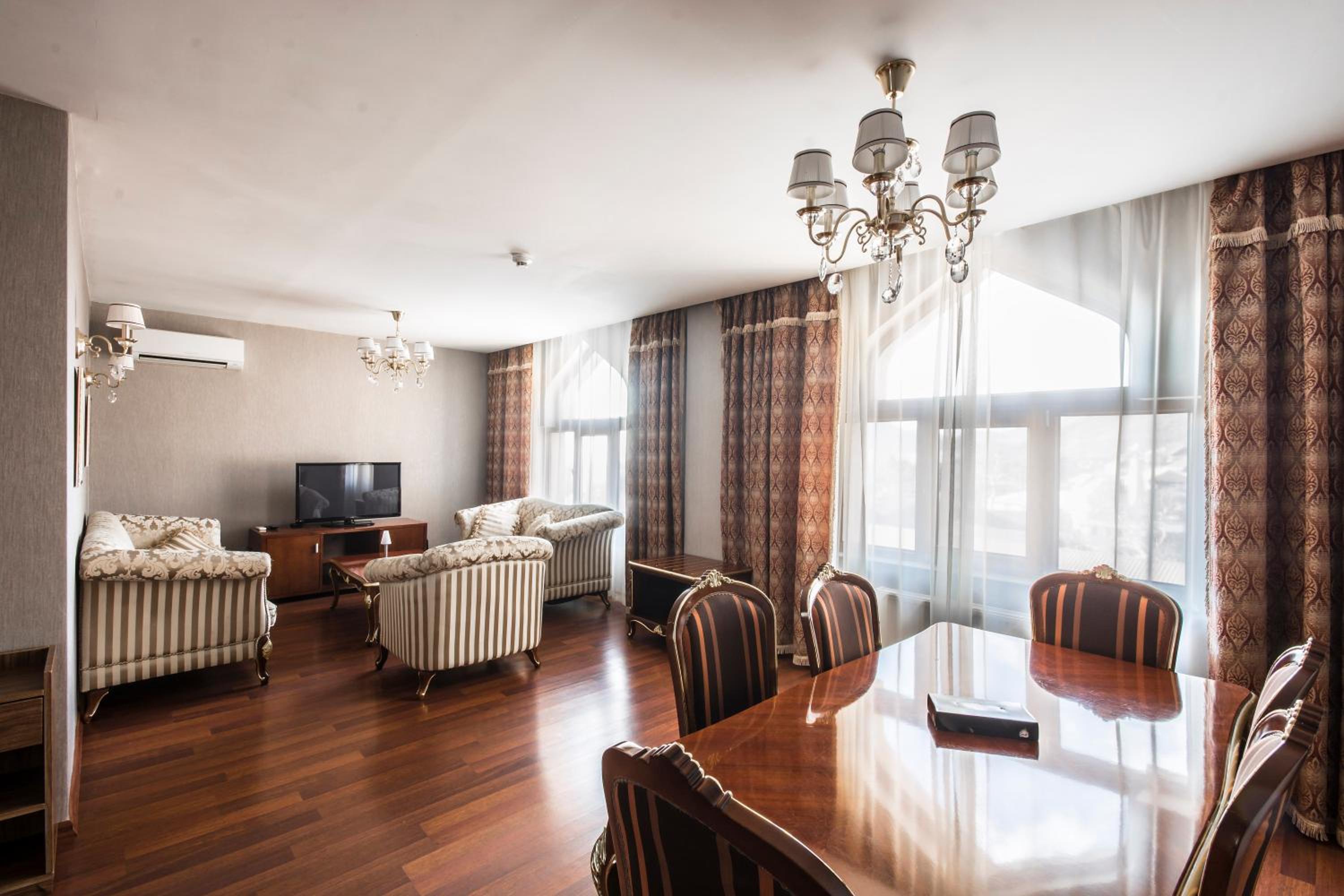 Family Suite photo 3