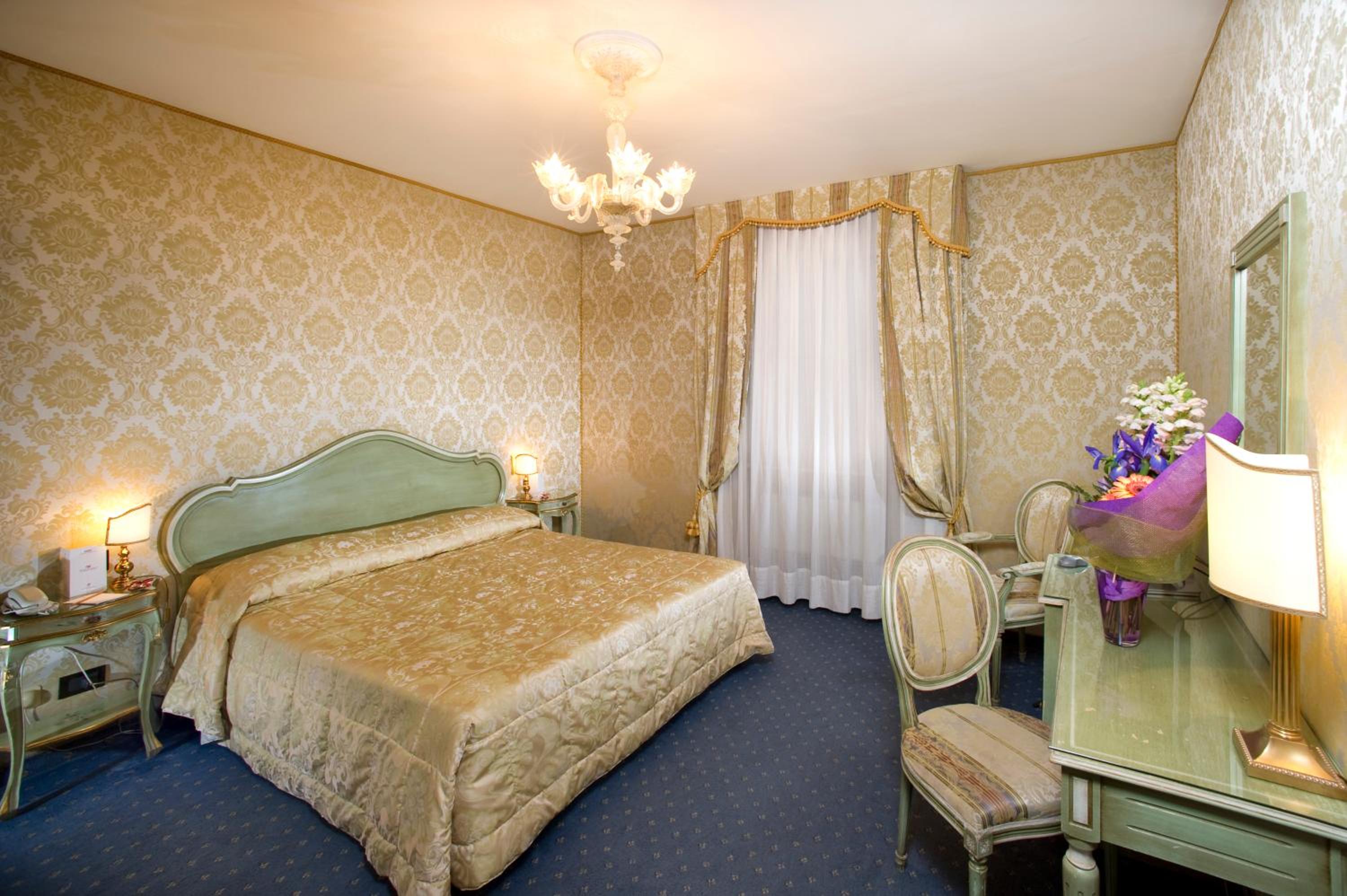 Superior Double or Twin Room - Photo 5