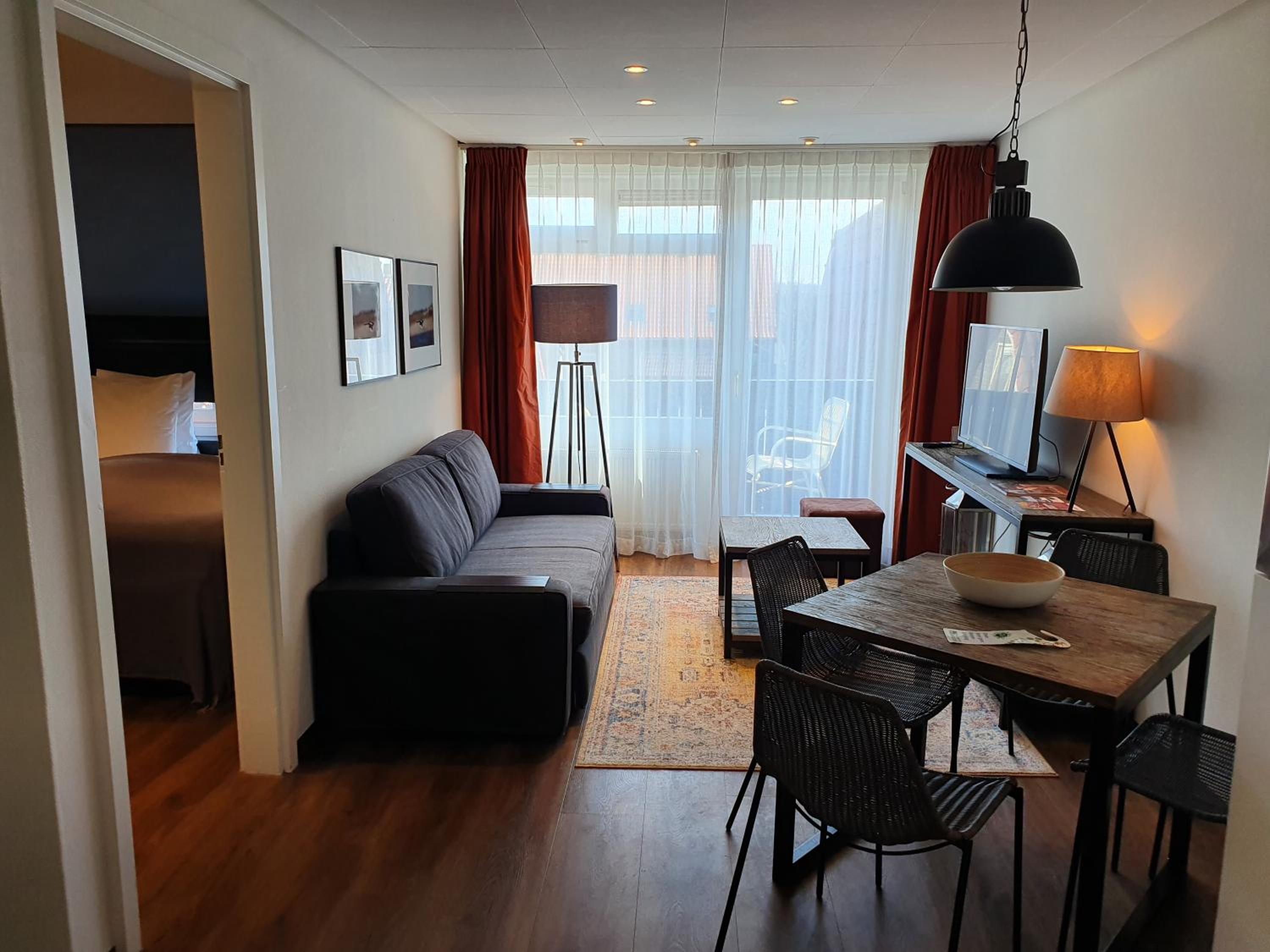 Apartment - Photo 3