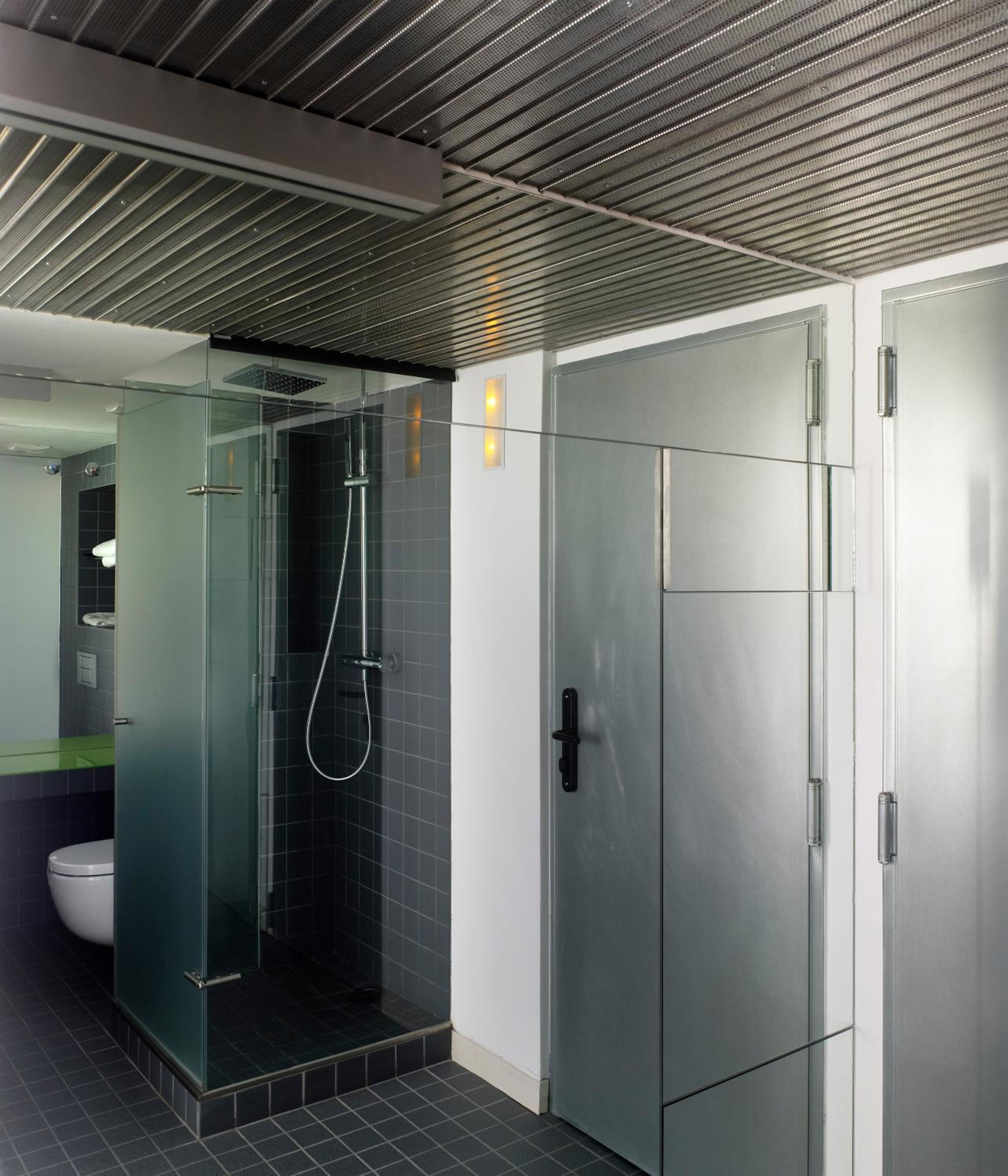 Double or Twin Room - Photo 7
