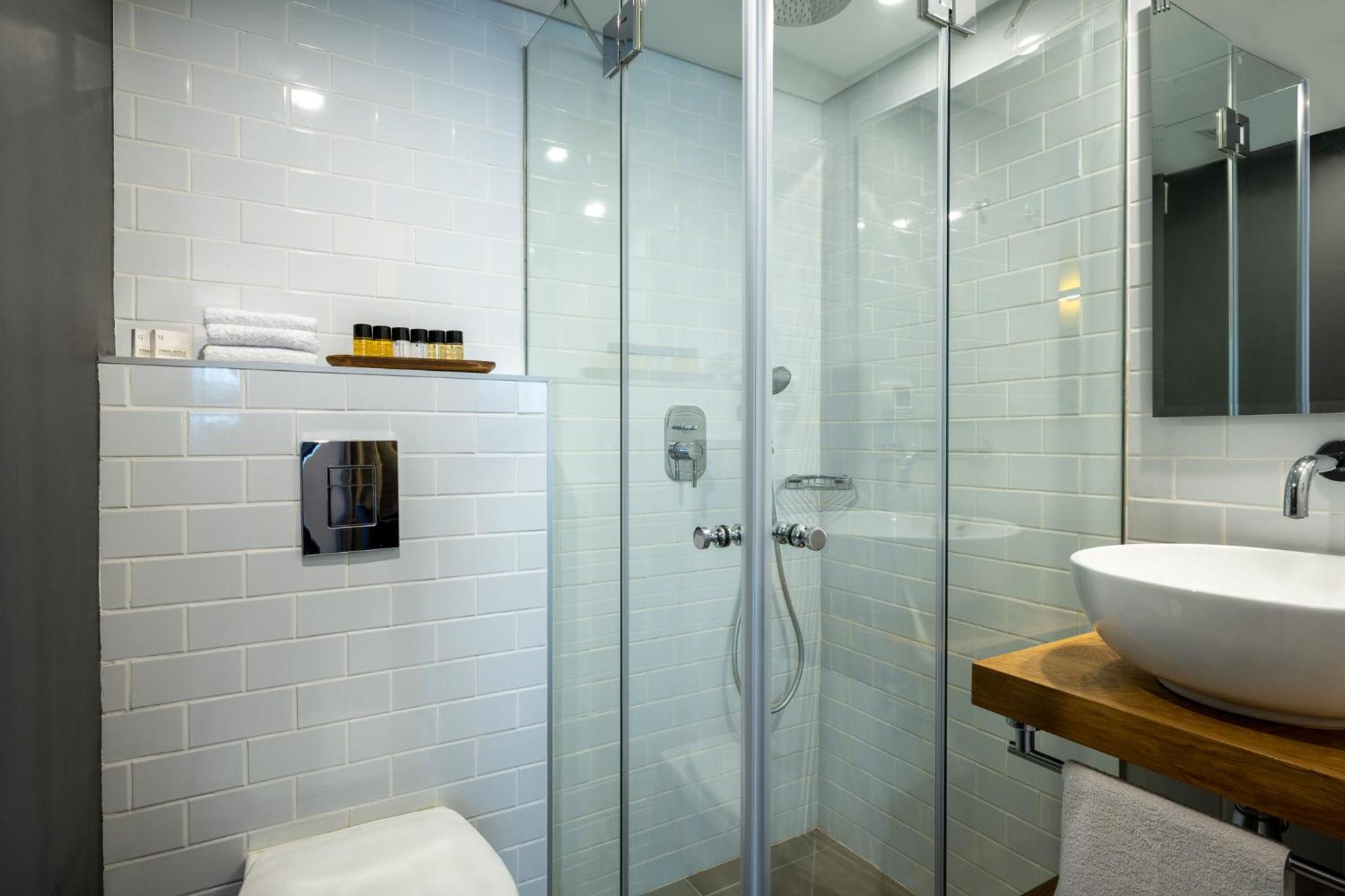 Superior Double or Twin Room - Photo 3