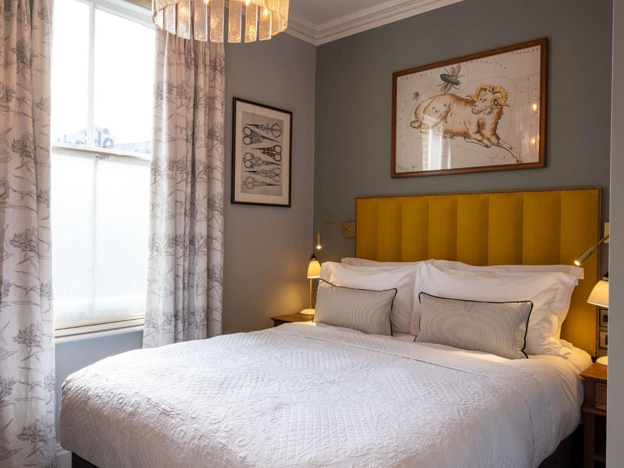 Small Double Room photo 2