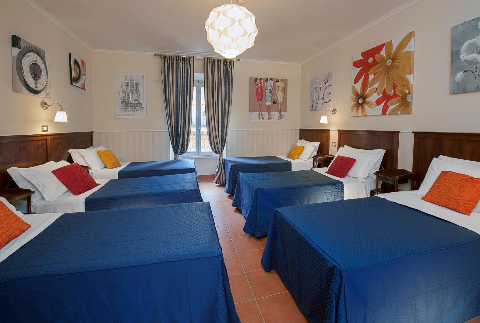 Bed in 6-Bed Female Dormitory Room photo 2