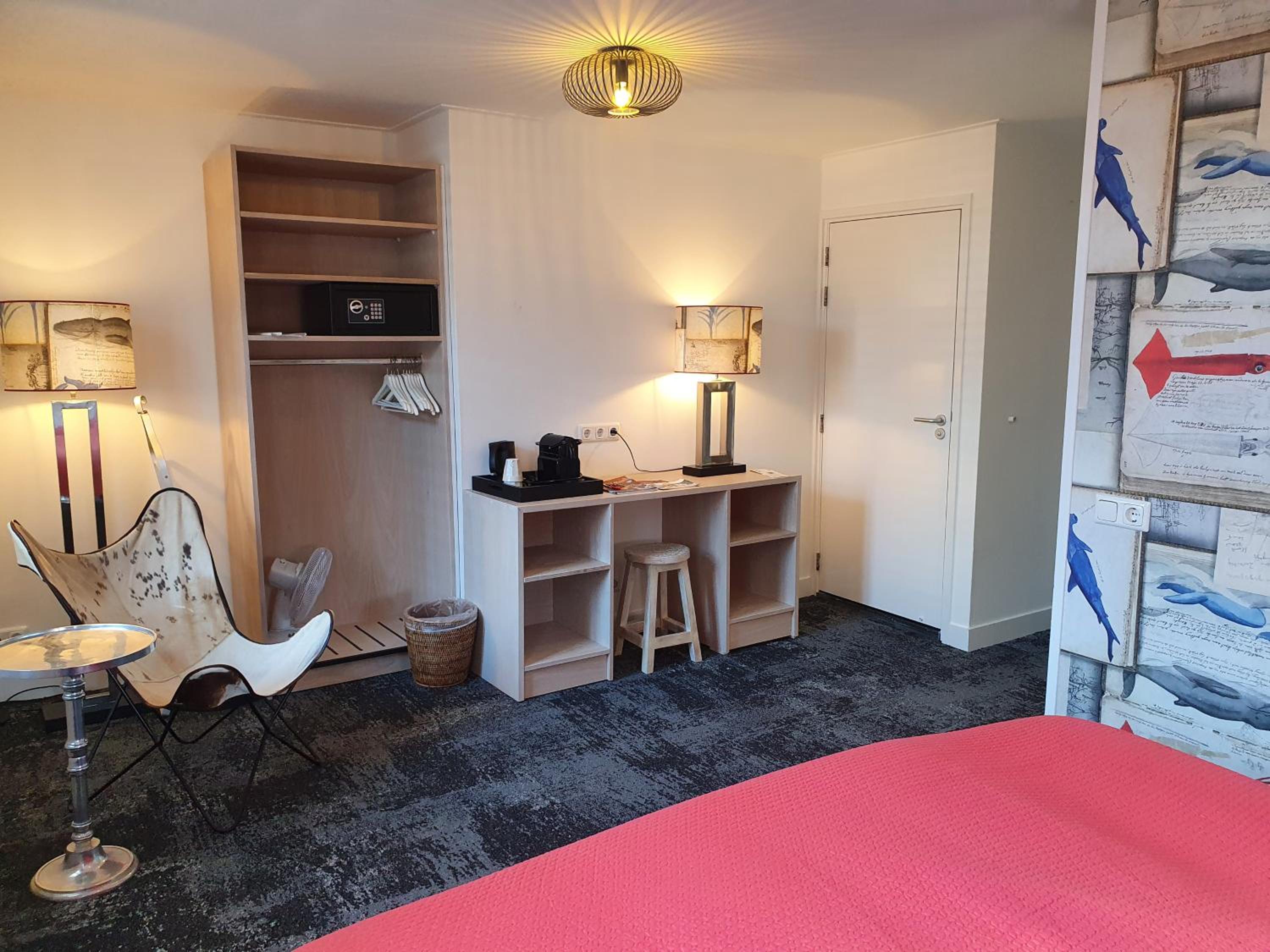 Superior Room - Photo 8