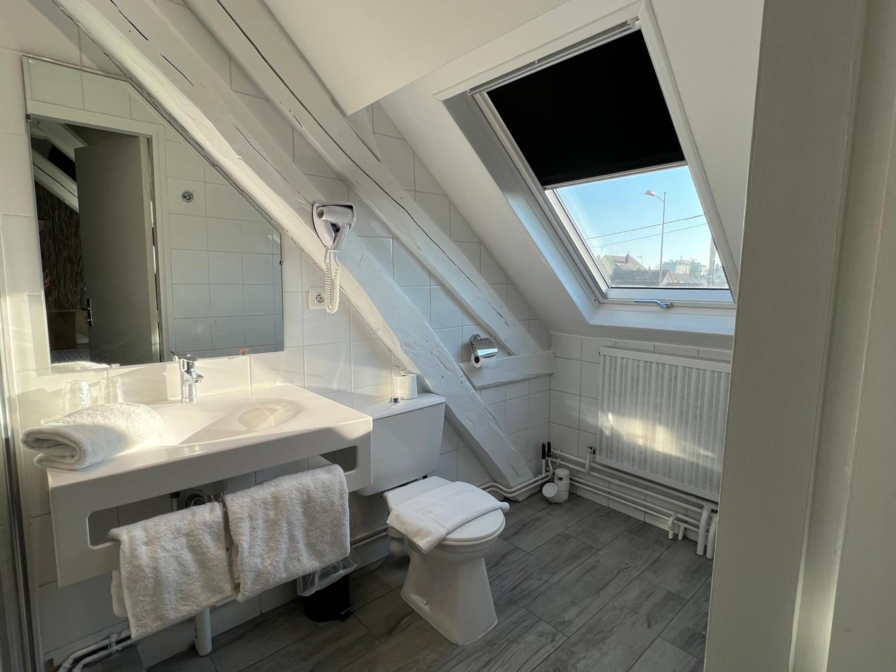 Comfort Double Room - Photo 8