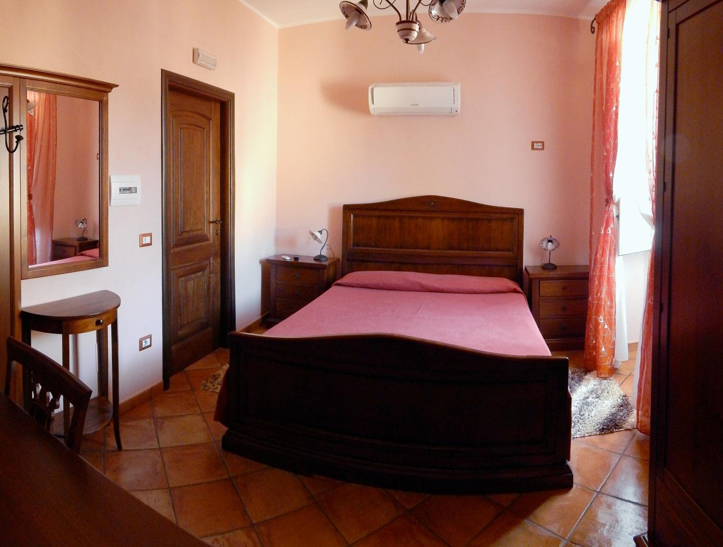 Double or Twin Room photo 2