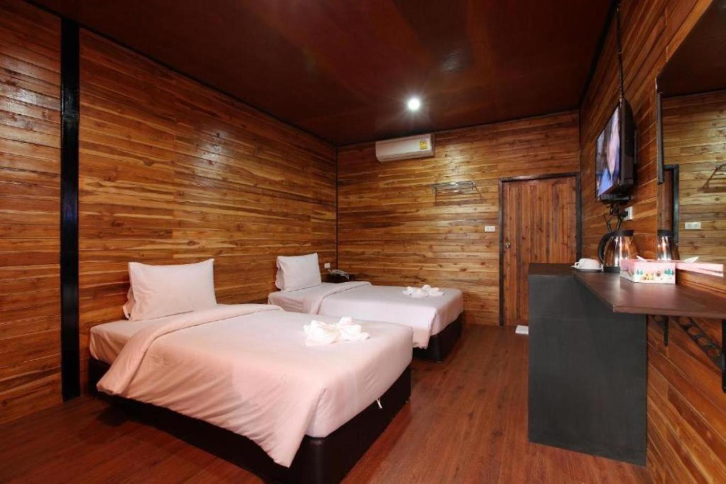 Standard Twin Room photo 3