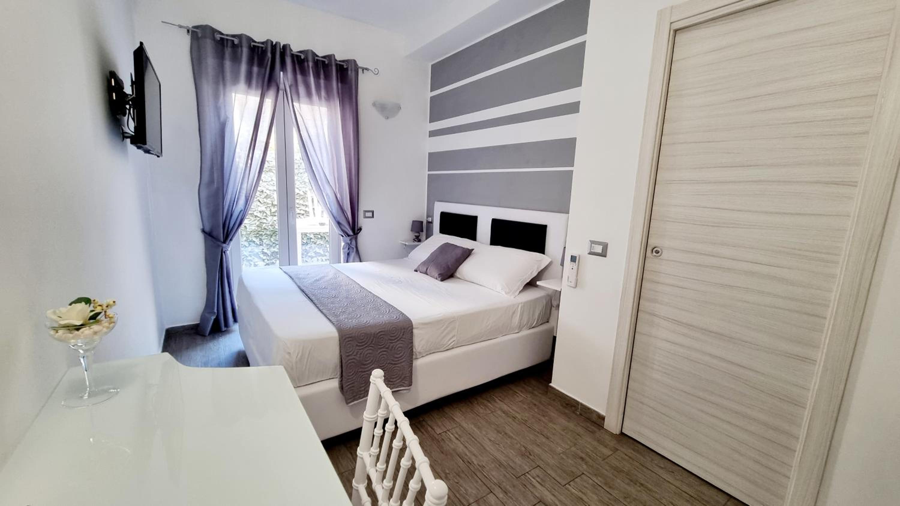 Double Room with small Terrace