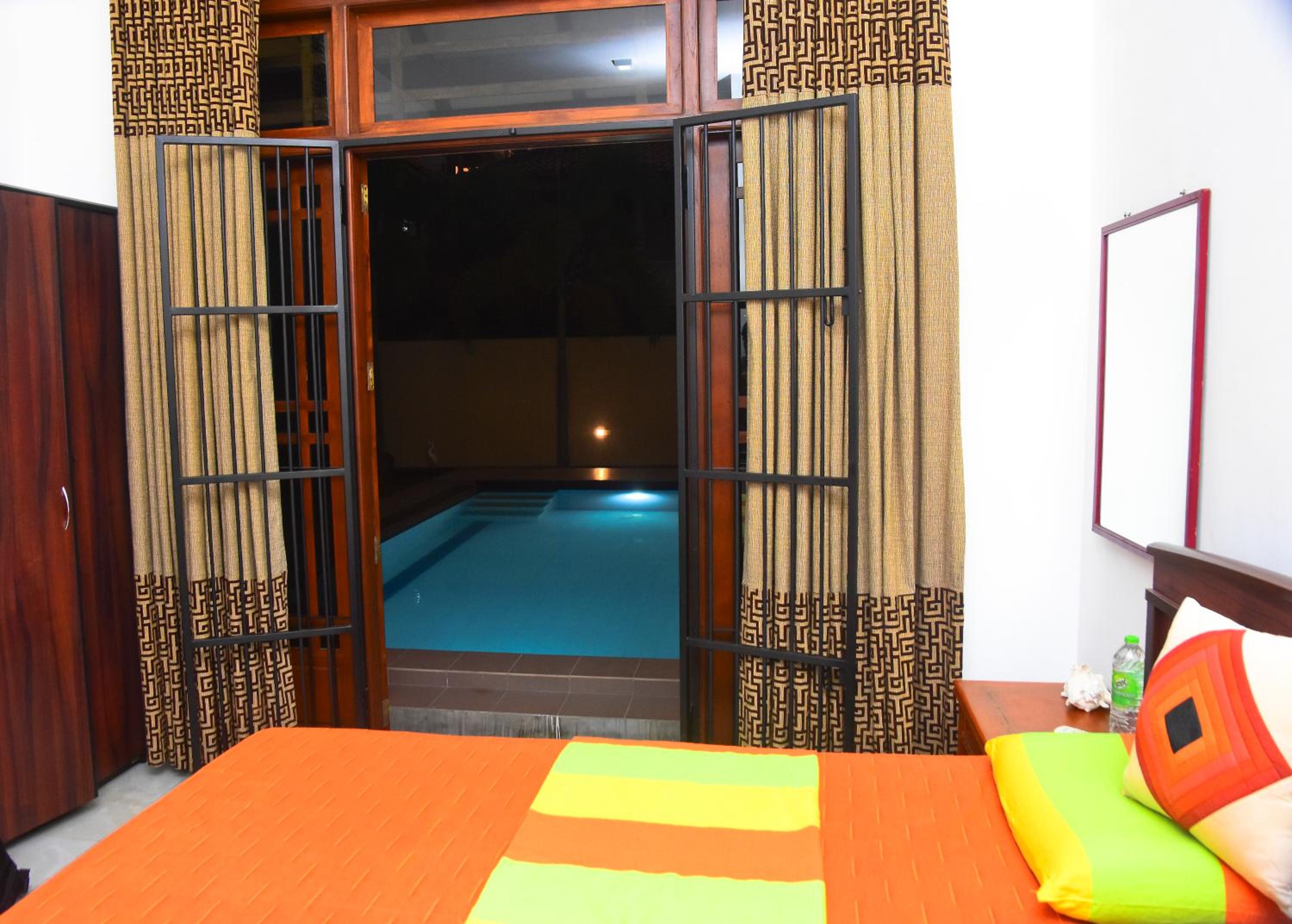 Double Room with Private Bathroom photo 2