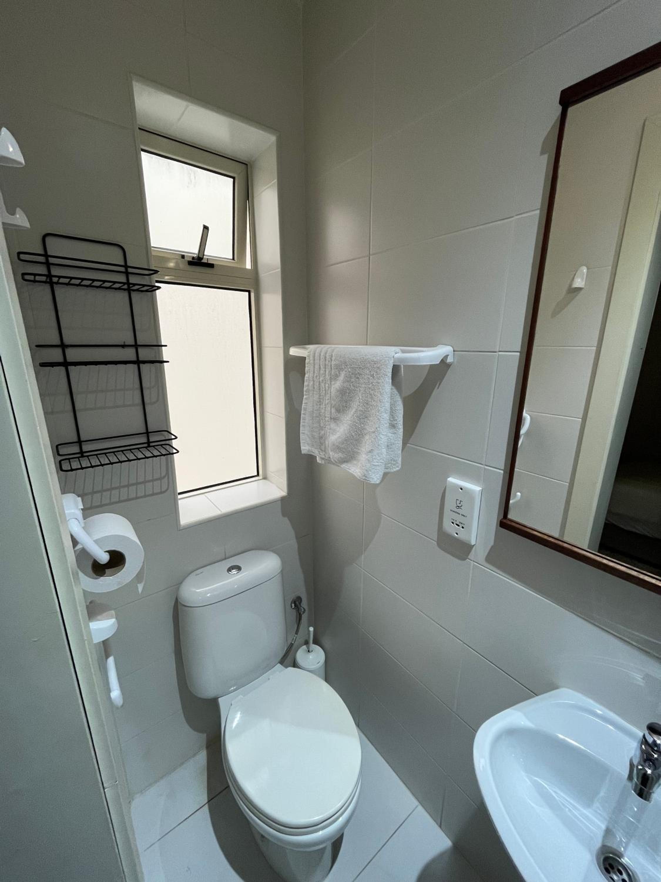 Single Room with Private External Bathroom photo 2