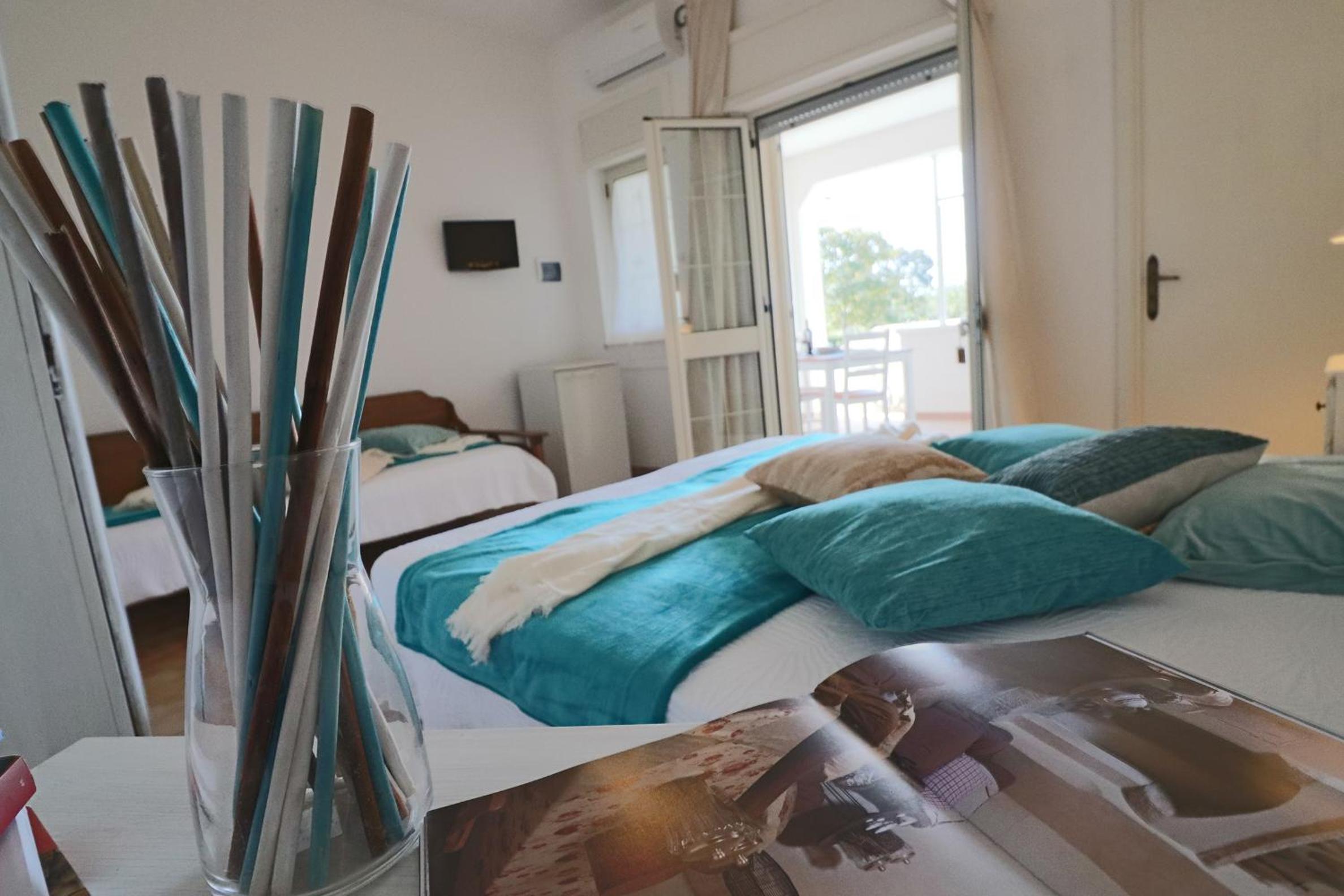 Superior One-Bedroom Apartment with Balcony