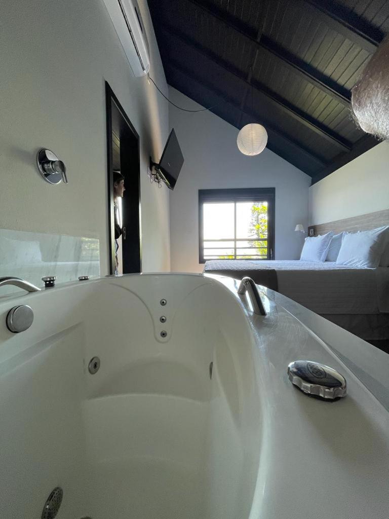 Suite with Hot Tub - Photo 6