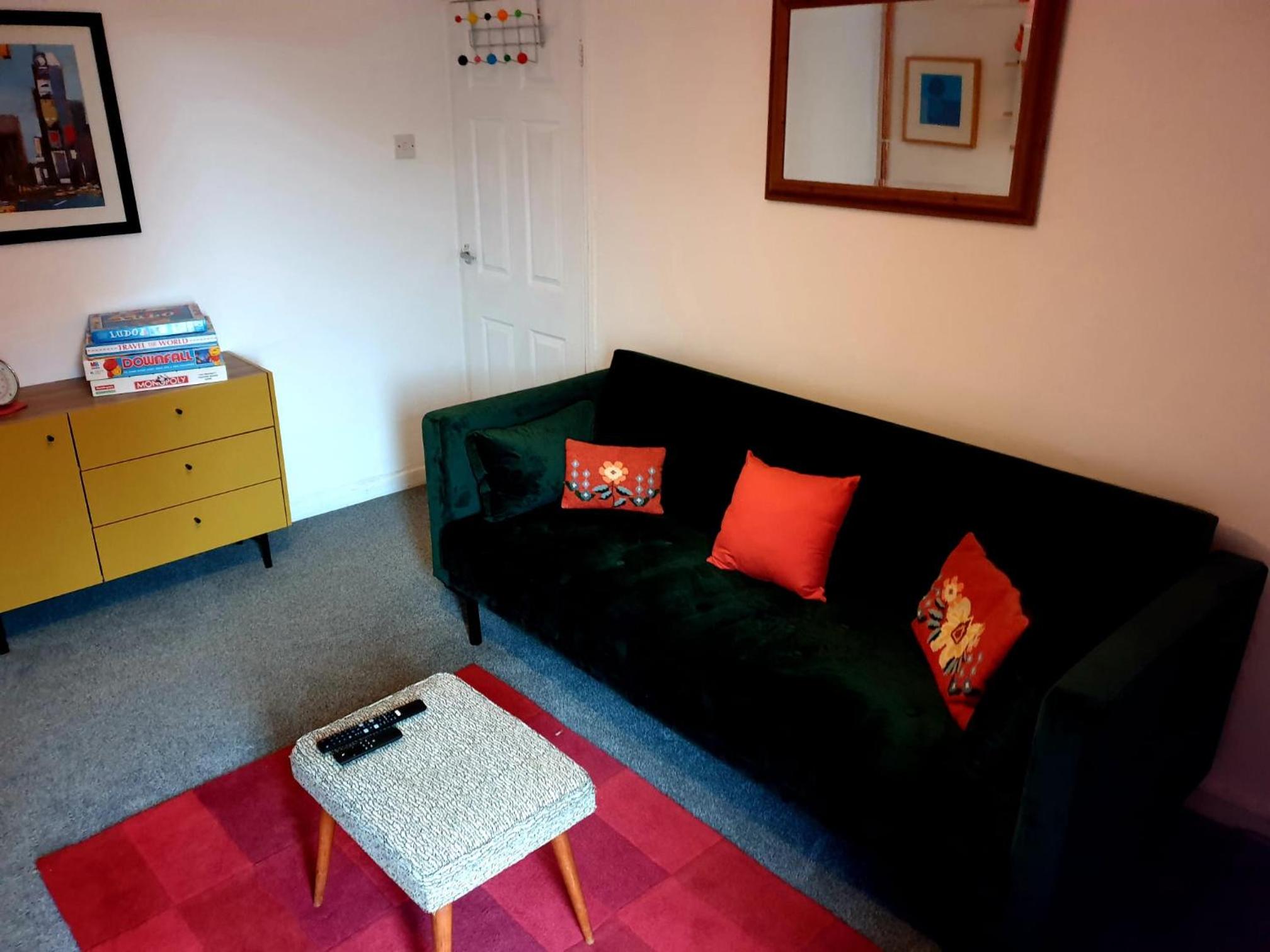 Three-Bedroom Apartment photo 1