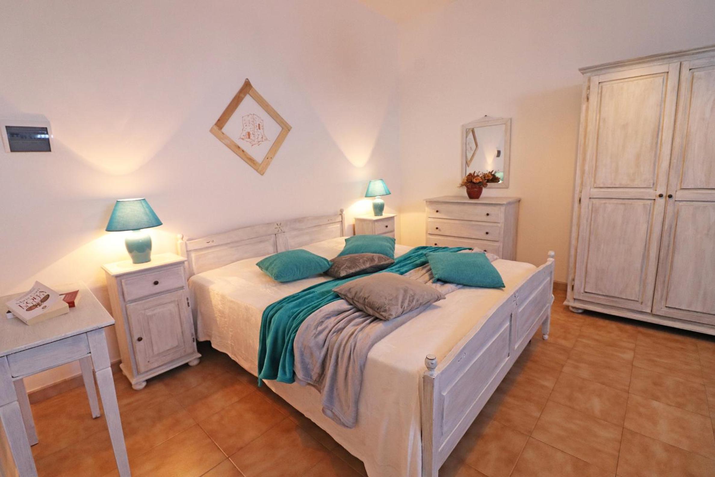 Superior One-Bedroom Apartment with Balcony
